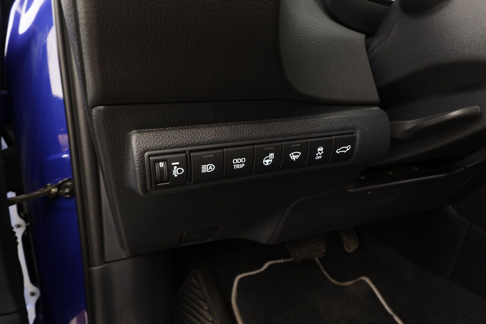 Toyota Corolla 2023 Touring Sports 1,8 Hybrid Launch Edition - | ACC | Lohko | LED | Ratinlämmitys | P.Kamera | Puolinahat | Apple&Android | Suomi-auto | Kahdet Renkaat | Merkkihuollettu |