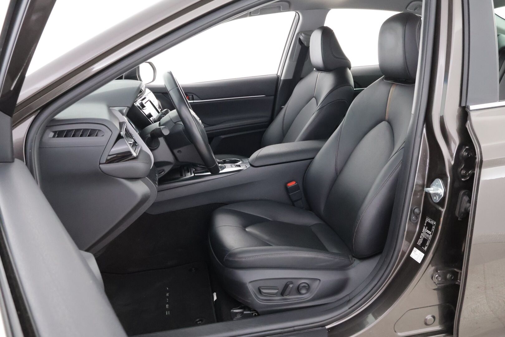 Toyota Camry 2019 2,5 Hybrid Style * Adapt.vakkari / Peruutuskamera / Nahkasisusta / Keyless / LED / Sähköpenkit! - 2x hyvät renkaat vanteilla / Juuri saapunut Tampereelle! - HULLUT AVAJAISHULINAT KORKOTARJOUS 3,29 %