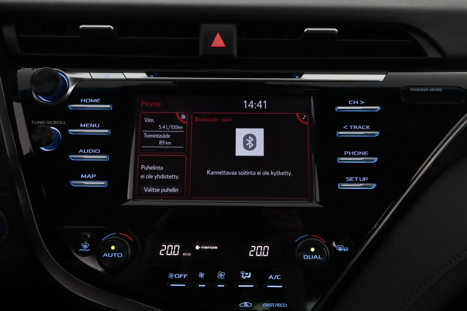 Toyota Camry 2019 2,5 Hybrid Style * Adapt.vakkari / Peruutuskamera / Nahkasisusta / Keyless / LED / Sähköpenkit! - 2x hyvät renkaat vanteilla / Juuri saapunut Tampereelle! - HULLUT AVAJAISHULINAT KORKOTARJOUS 3,29 %