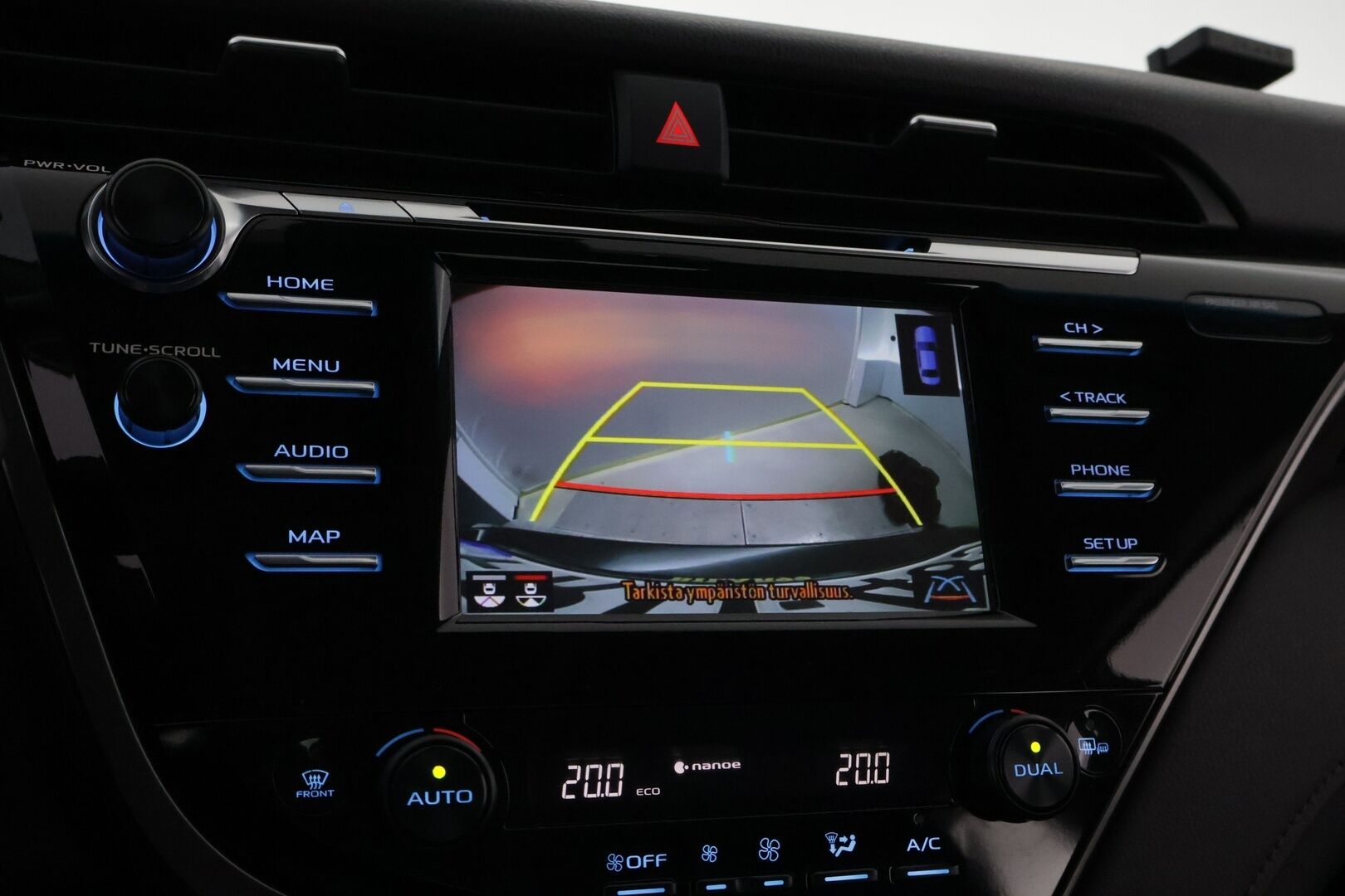 Toyota Camry 2019 2,5 Hybrid Style * Adapt.vakkari / Peruutuskamera / Nahkasisusta / Keyless / LED / Sähköpenkit! - 2x hyvät renkaat vanteilla / Juuri saapunut Tampereelle! - HULLUT AVAJAISHULINAT KORKOTARJOUS 3,29 %