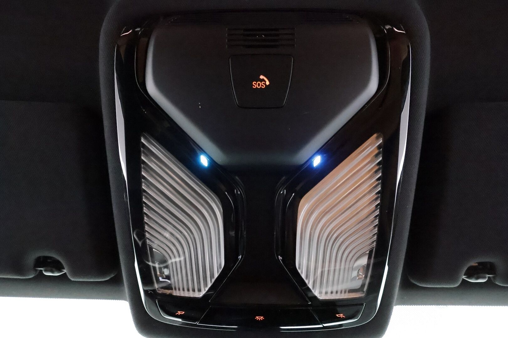 BMW 530 2023 G31 Touring 530e xDrive A Charged Edition M Sport * ACC / Nahkasiusta / Sporttipenkit / Koukku / P.Kamera / Hifi / LED * - 1-om Suomi-auto / Akku kuntotarkastettu SoH 91,2% / Kahdet renkaat aluvanteilla / 2x Latauskaapelit - HULLUT AVAJAISHULINAT KORKOTARJOUS 3,29 %