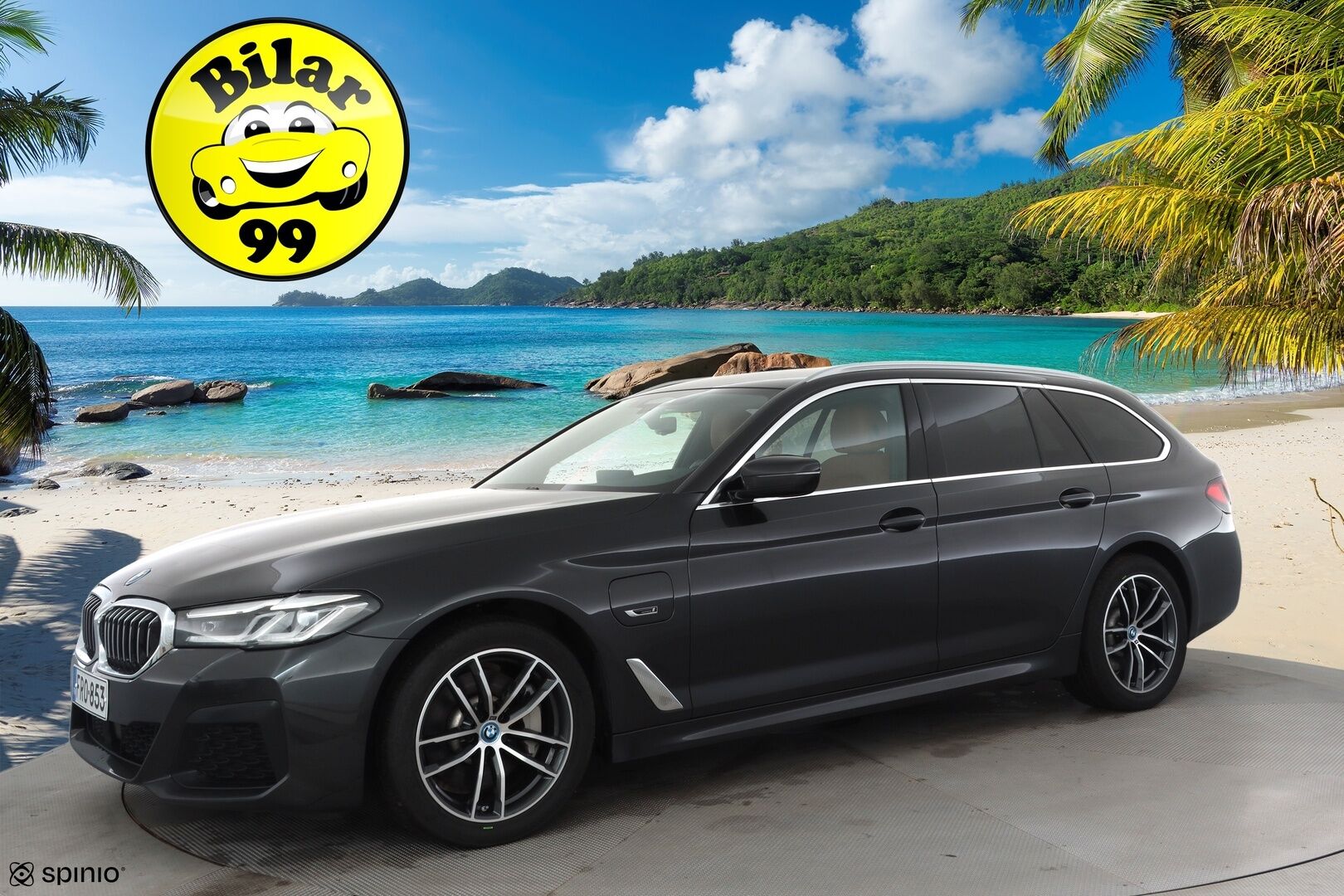 BMW 530 2023 G31 Touring 530e xDrive A Charged Edition M Sport * ACC / Adapt.LED / P.Kamera / Koukku / HiFi / Navi / Comfort Access * - 1-om Suomi-auto / Akku kuntotarkastettu SoH 91,2% / Kahdet renkaat aluvanteilla / 2x Latauskaapelit