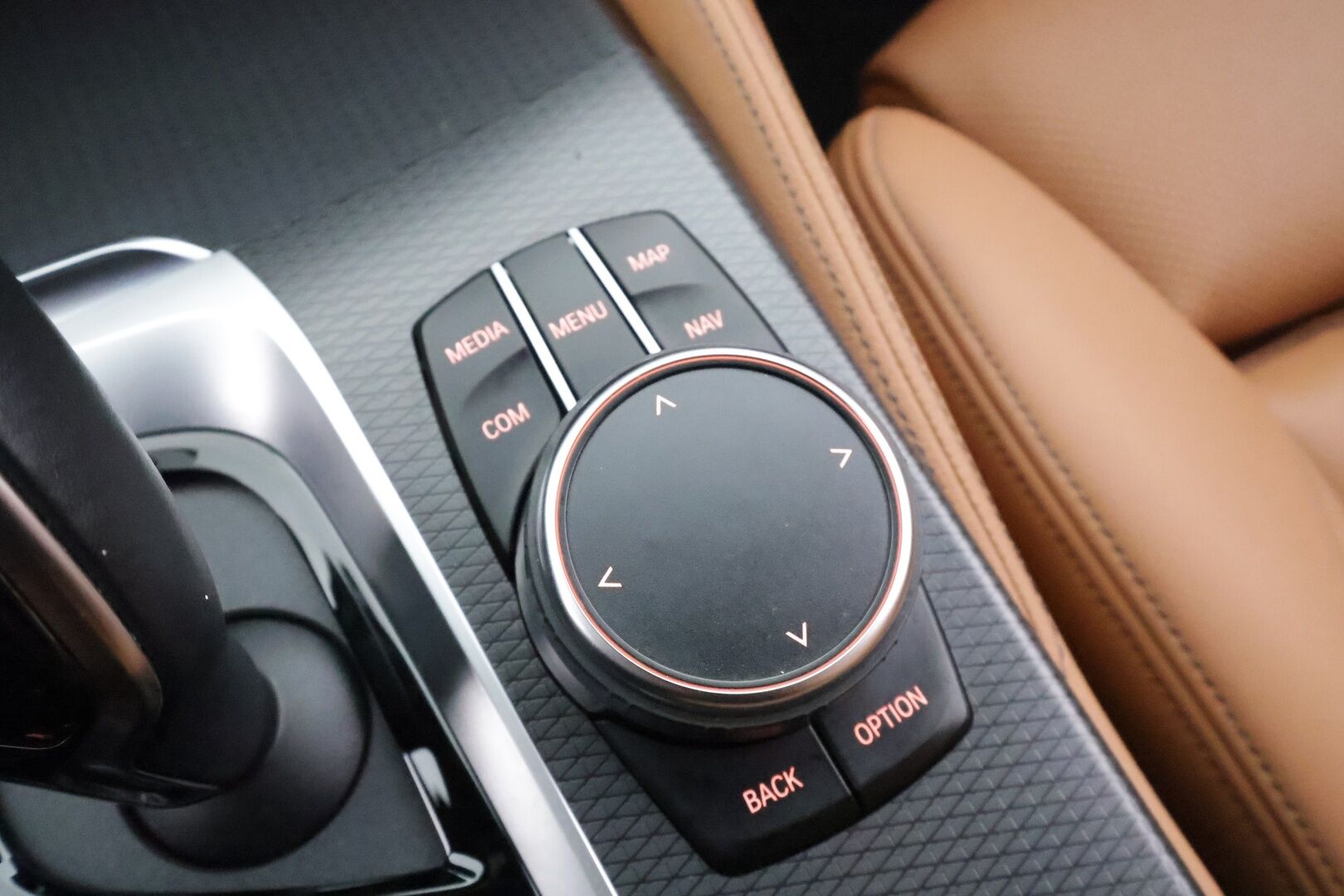 BMW 530 2023 G31 Touring 530e xDrive A Charged Edition M Sport * ACC / Nahkasiusta / Sporttipenkit / Koukku / P.Kamera / Hifi / LED * - 1-om Suomi-auto / Akku kuntotarkastettu SoH 91,2% / Kahdet renkaat aluvanteilla / 2x Latauskaapelit - HULLUT AVAJAISHULINAT KORKOTARJOUS 3,29 %