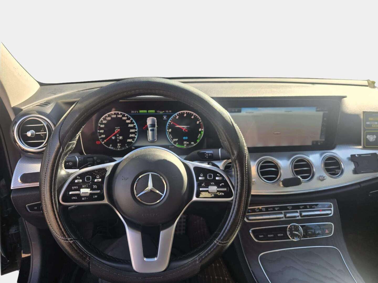 Mercedes-Benz E 2019 300 de T A Business EQ Power - | Widescreen | BLIS | P.kamera | Vakkari | Kysy lisätiedot myyjältä! |