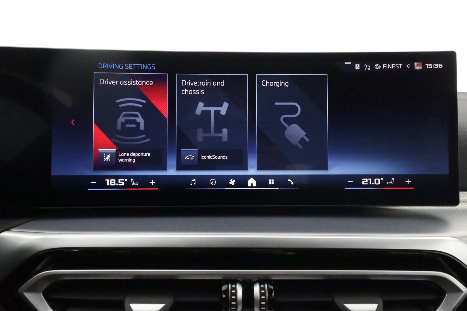 BMW i4 M50 2023 M-Sport LCi ** Shadowline / Laser LED / HarmanKardon / 360° Kamera / Koukku / Adapt. vakkari / Muistipenkki / Apple&Android ** - 2,99 % KORKOTARJOUS TÄHÄN AUTOON - Navi / Kaistavahti / KeylessGo / 2x Renkaat