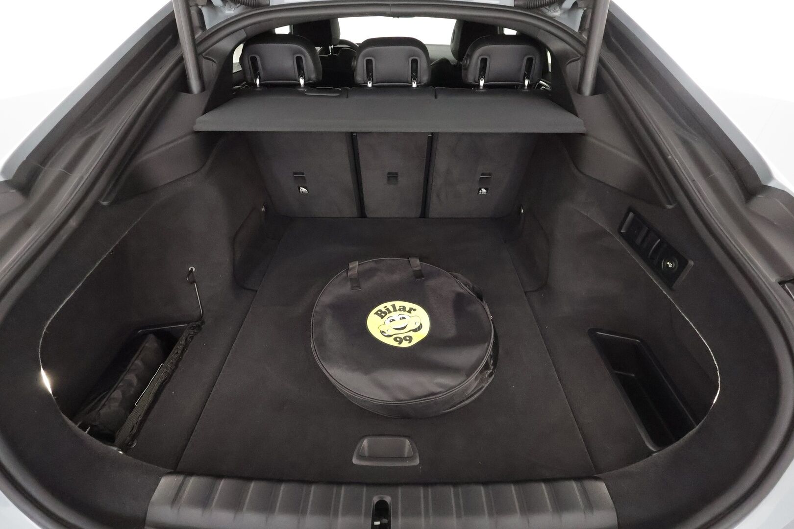 BMW i4 M50 2023 M-Sport LCi ** Shadowline / Laser LED / HarmanKardon / 360° Kamera / Koukku / Adapt. vakkari / Muistipenkki / Apple&Android ** - 2,99 % KORKOTARJOUS TÄHÄN AUTOON - Navi / Kaistavahti / KeylessGo / 2x Renkaat