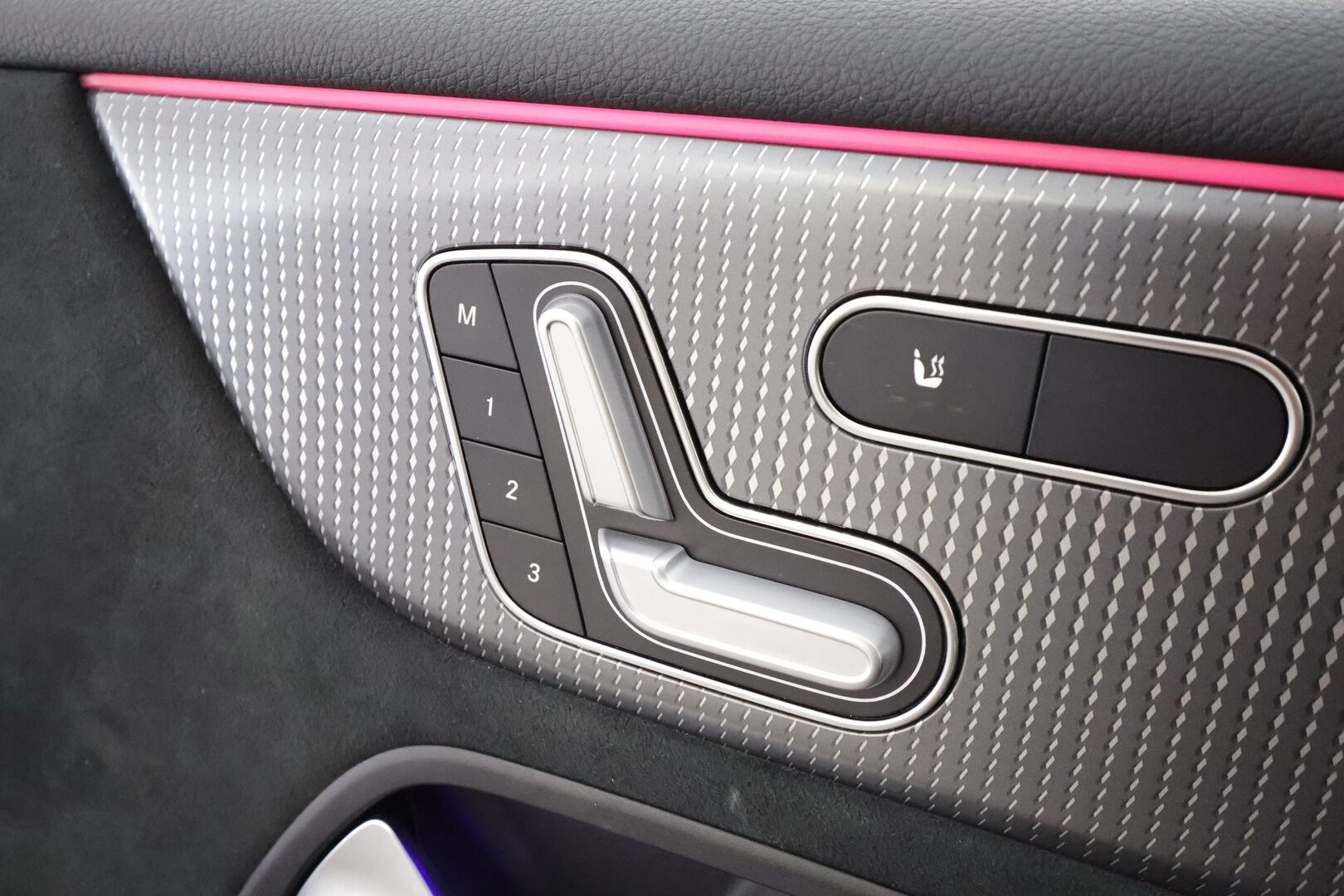 Mercedes-Benz EQB 2022 350 4MATIC Business AMG 7P * Distronic+ / Muistipenkit / HUD / Widescreen / LED High Performance / Sporttipenkit / 360-Kamera * - Kahdet Renkaat / Koti & Kauppalaturi - HULLUT AVAJAISHULINAT KORKOTARJOUS 3,29 %