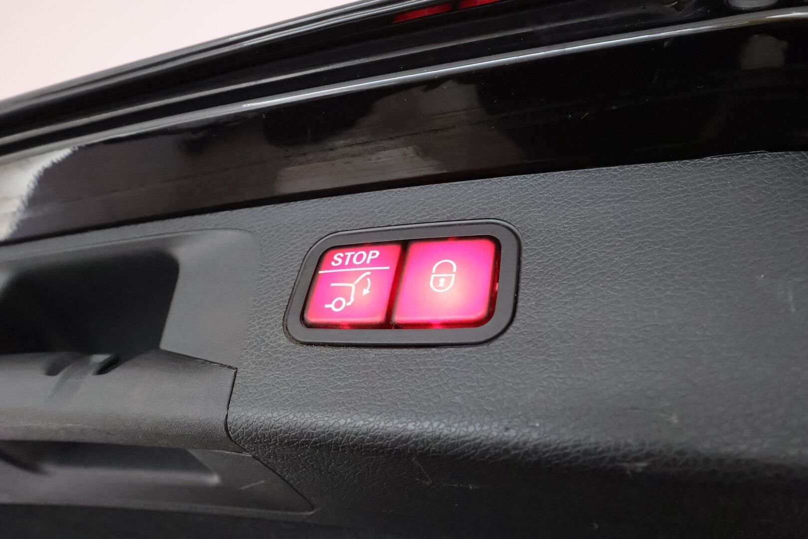 Mercedes-Benz E 2021 300 de 4MATIC T A EQ Power AMG * 360° / Widescreen / Koukku / Multibeam / Lisälämmitin / Navi * - *Juuri huollettu / Juuri katsastettu / AMG-styling* - HULLUT BLACKWEEK JATKOT - KORKOTARJOUS 2,49%