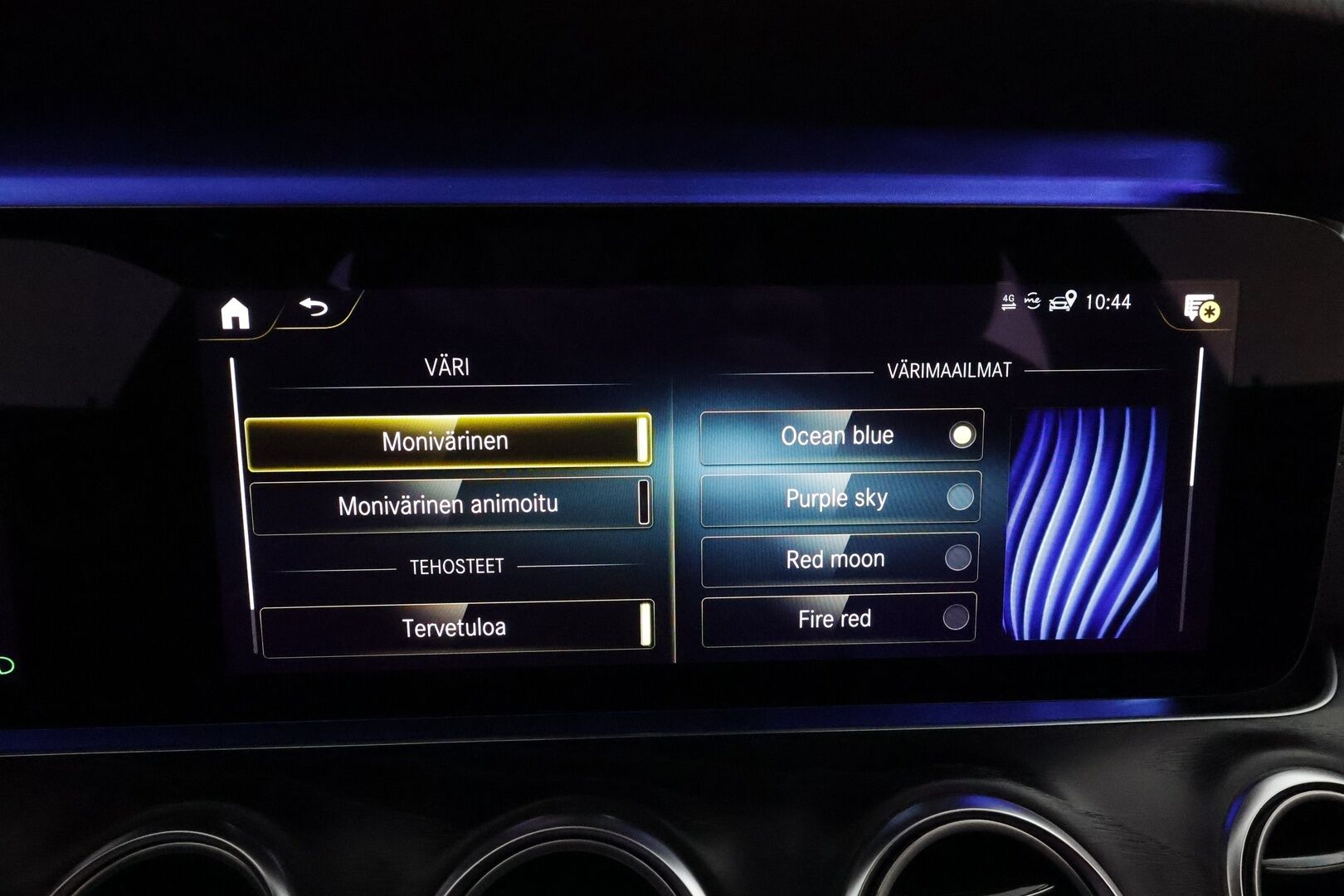 Mercedes-Benz E 2021 300 de 4MATIC T A EQ Power AMG * 360° / Widescreen / Koukku / Multibeam / Lisälämmitin / Navi * - Kahdet renkaat aluvanteilla
