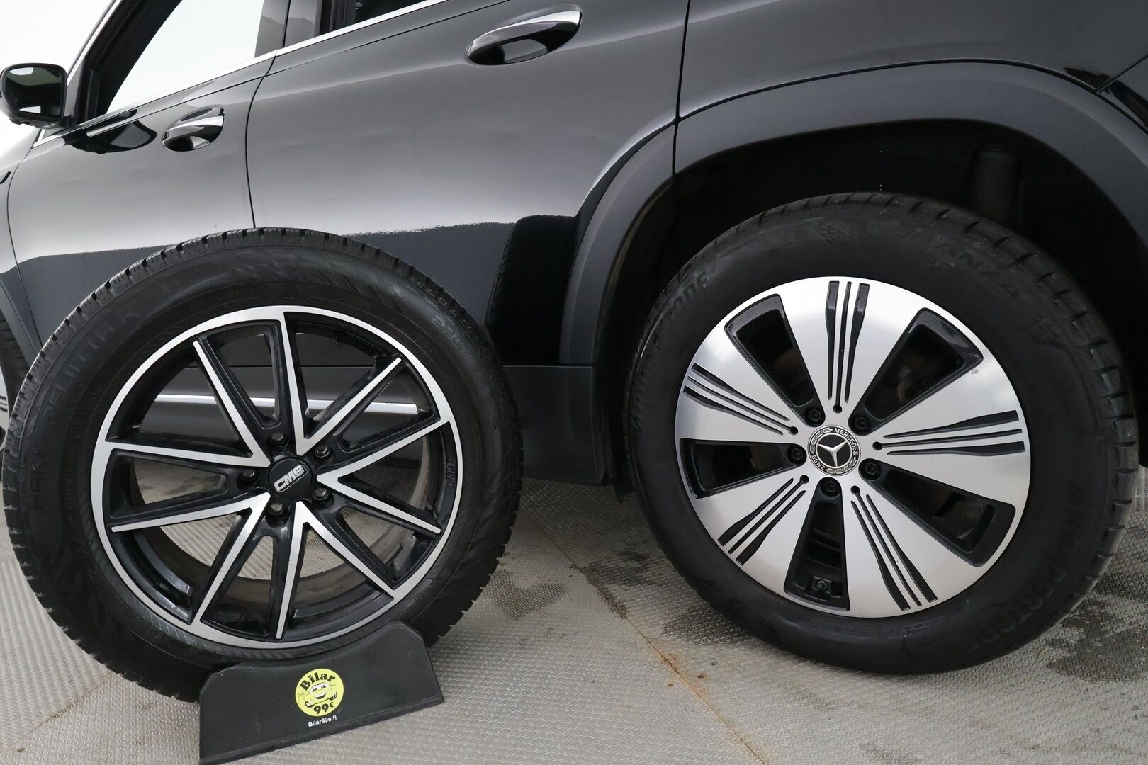 Mercedes-Benz EQB 2023 300 4MATIC Business - | Distronic+ | ILP | 360° | Panorama | Ambient light | Nahkaverhoilu | Widescreen | Keyless | Akt. kaista-avustin | BSM | Apple & Android | 2x renkaat aluin | 
