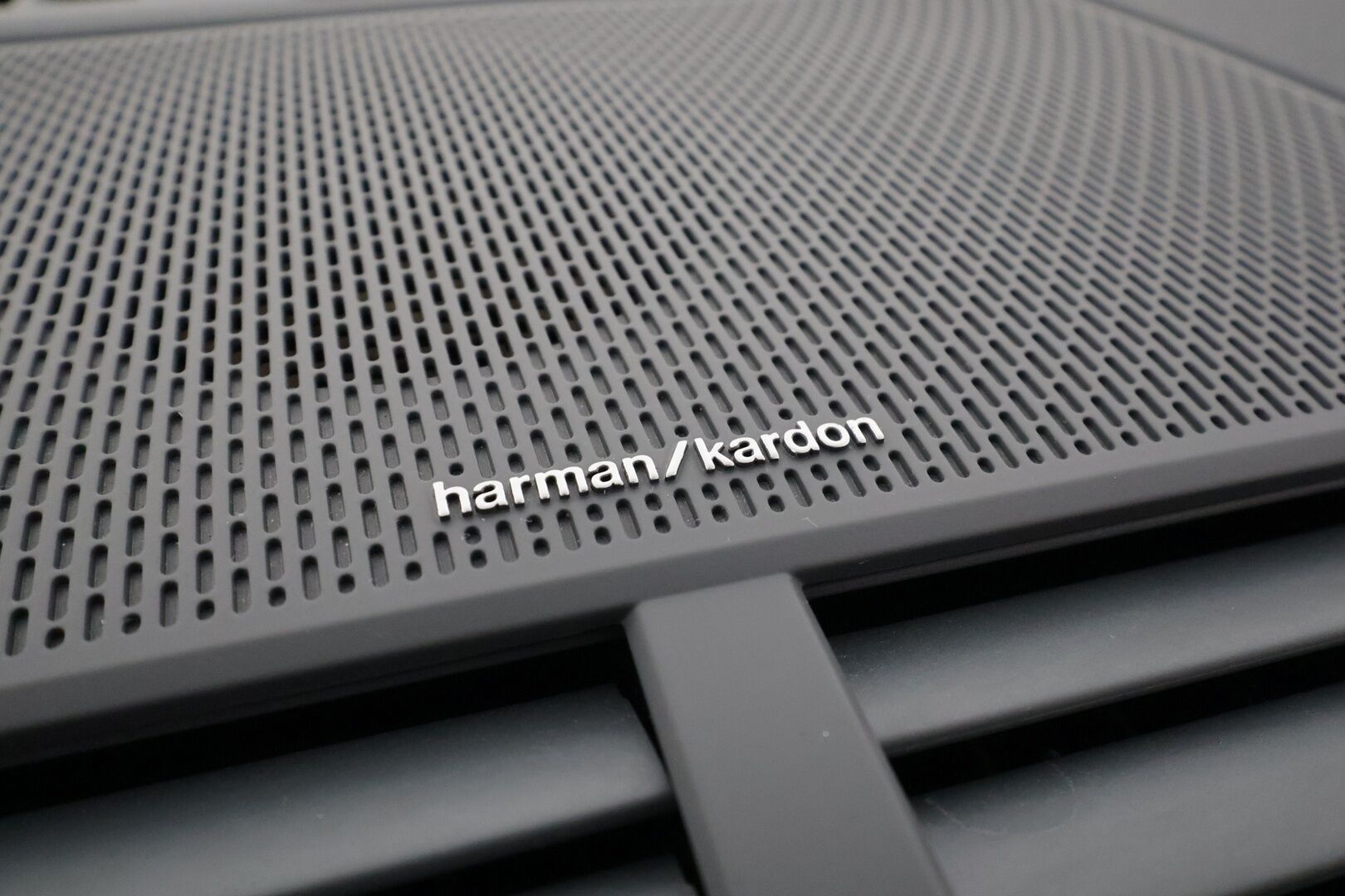 Polestar 2 2021 Launch Edition, 300kW, 78kWh * ACC / H&K / Koukku / Muistipenkki / Pixel LED / 360° / Lasikatto / Keyless * - Akku kuntotarkastettu / Merkkihuollettu