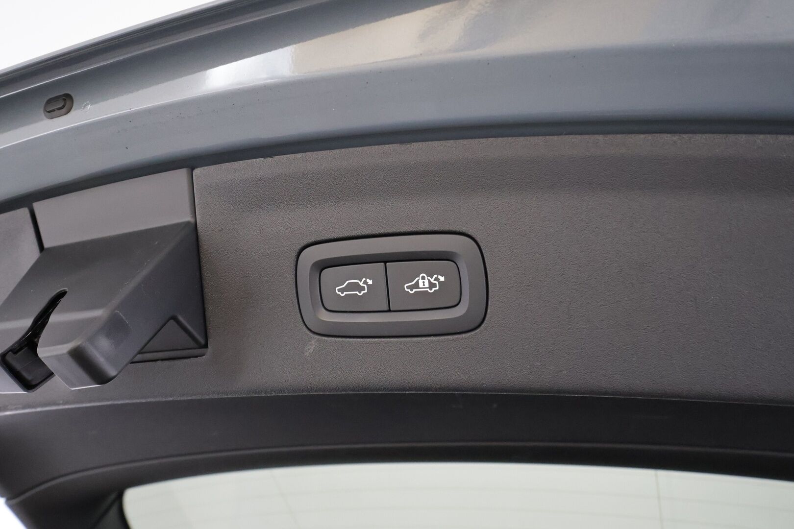 Polestar 2 2021 Launch Edition, 300kW, 78kWh * ACC / H&K / Koukku / Muistipenkki / Pixel LED / 360° / Lasikatto / Keyless * - Akku kuntotarkastettu / Merkkihuollettu