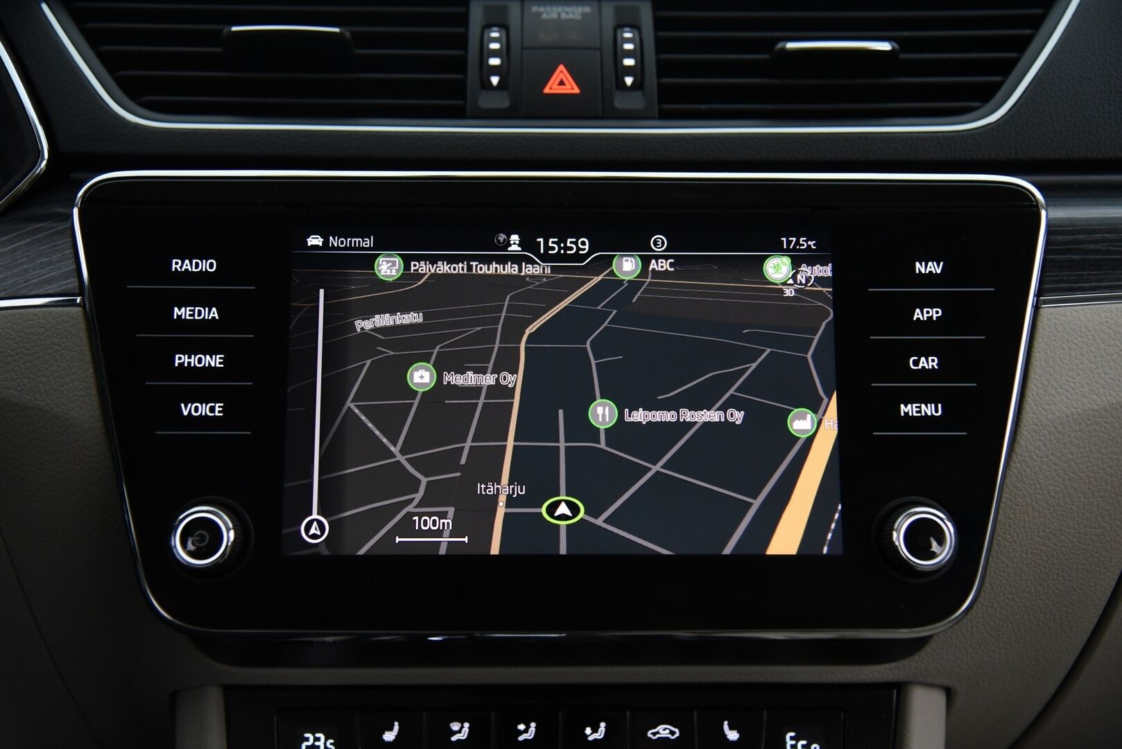 Skoda Superb 2021 Combi 1,4 TSI PHEV Style iV DSG Aut. / Webasto / Adapt. Vak / Vetokoukku / Canton / P-kamera / Muistipenkki - Vaaleat nahat / Matrix Led / Digimittaristo / Merkkihuollot - HULLU BLACKWEEK KORKOTARJOUS 2,49%