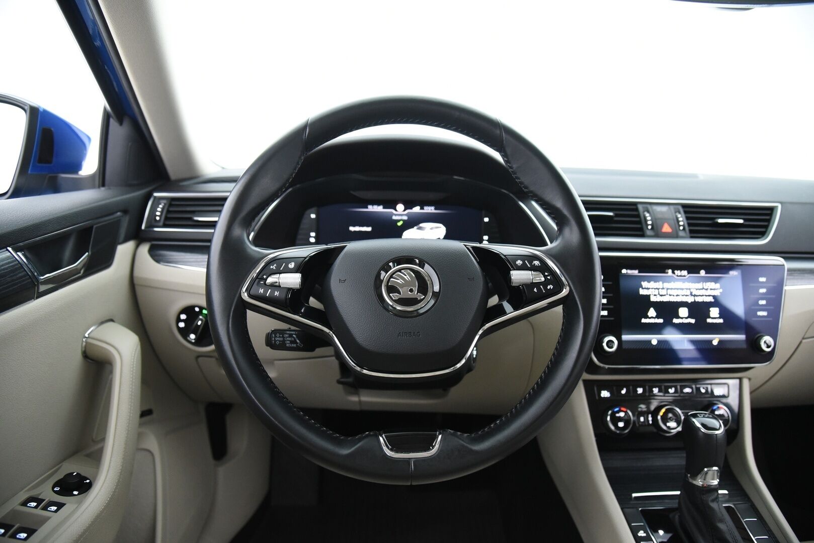 Skoda Superb 2021 Combi 1,4 TSI PHEV Style iV DSG Aut. / Webasto / Adapt. Vak / Vetokoukku / Canton / P-kamera / Muistipenkki - Vaaleat nahat / Matrix Led / Digimittaristo / Merkkihuollot - HULLU BLACKWEEK KORKOTARJOUS 2,49%