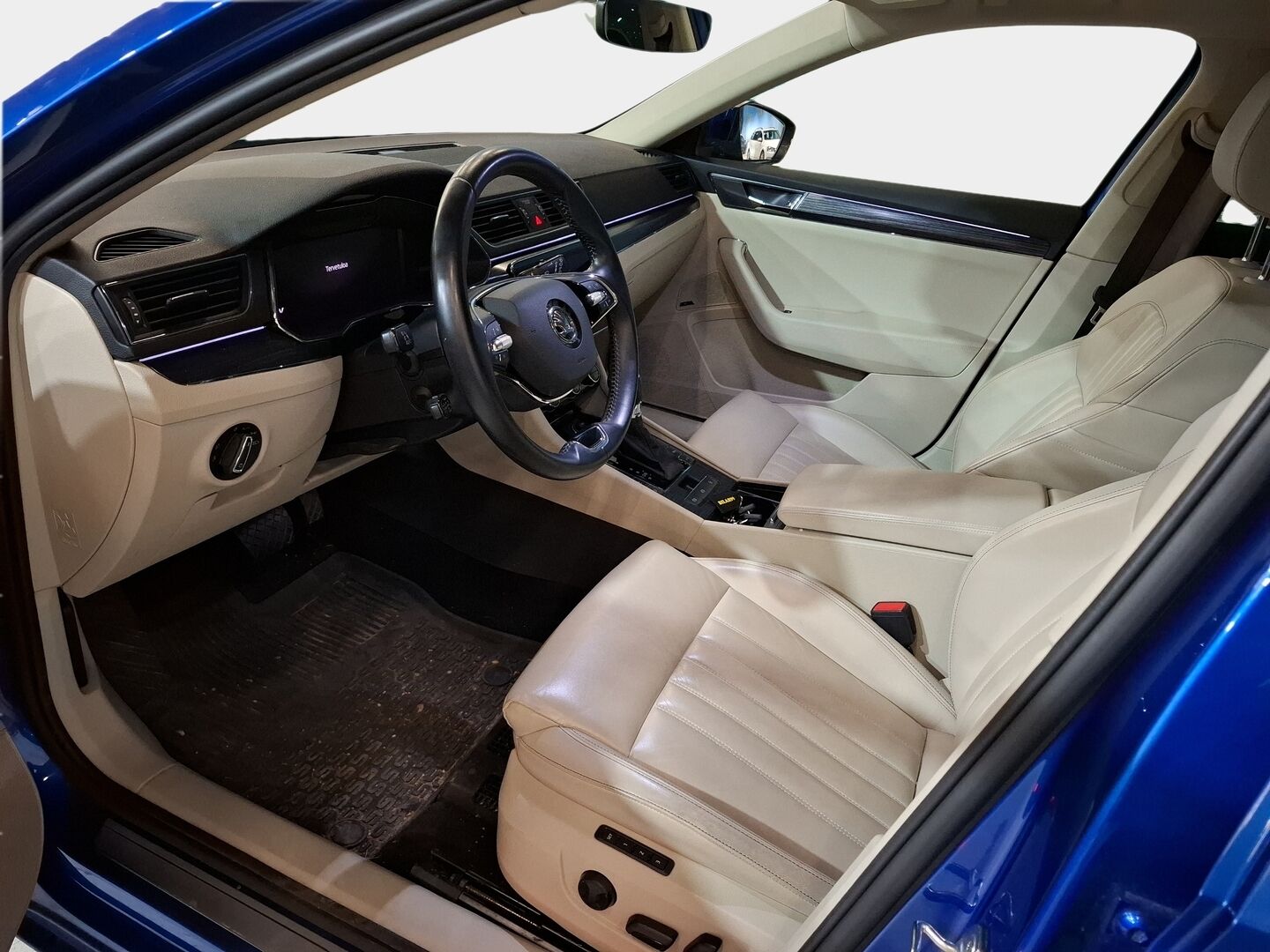 Skoda Superb 2021 Combi 1,4 TSI PHEV Style iV DSG Aut. / Webasto / Adapt. Vak / Vetokoukku / Canton / P-kamera / Muistipenkki - Vaaleat nahat / Matrix Led / Digimittaristo / Merkkihuollot