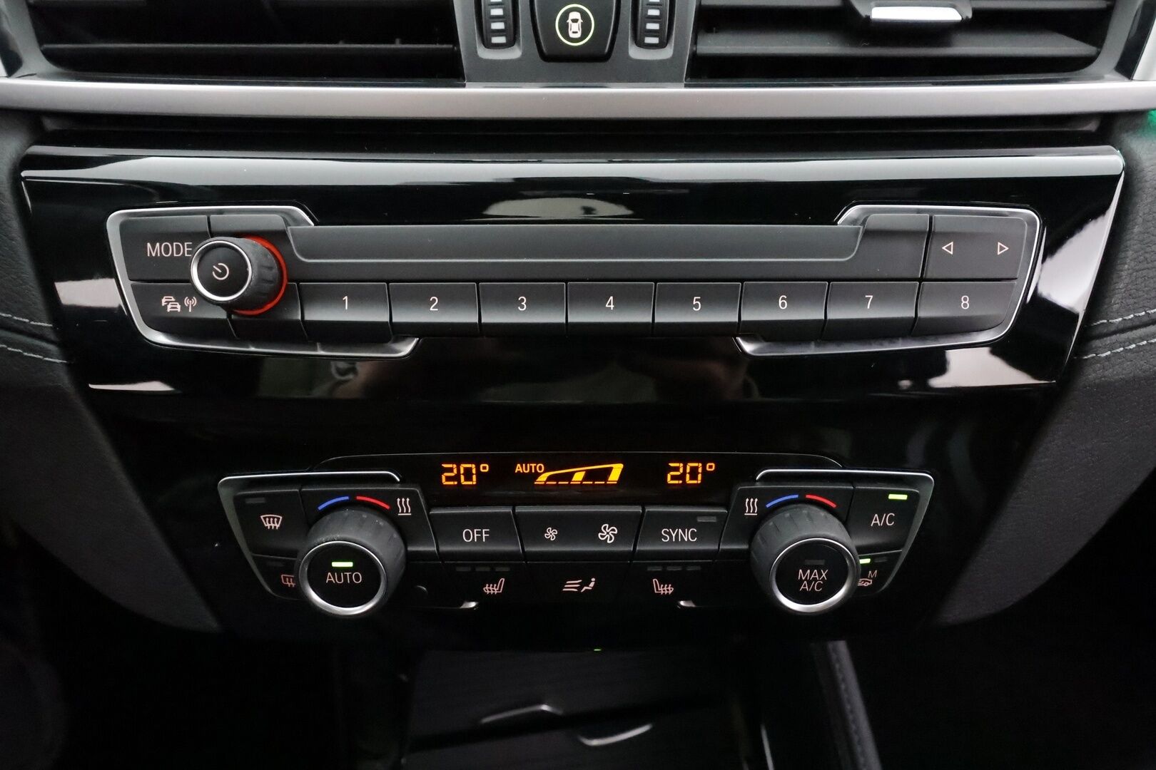 BMW X1 2021 F48 xDrive25e A Business M Sport * Vakkari / Hifi / Puolinahat / P.kamera / Sporttipenkit / LED * - Kahdet Renkaat