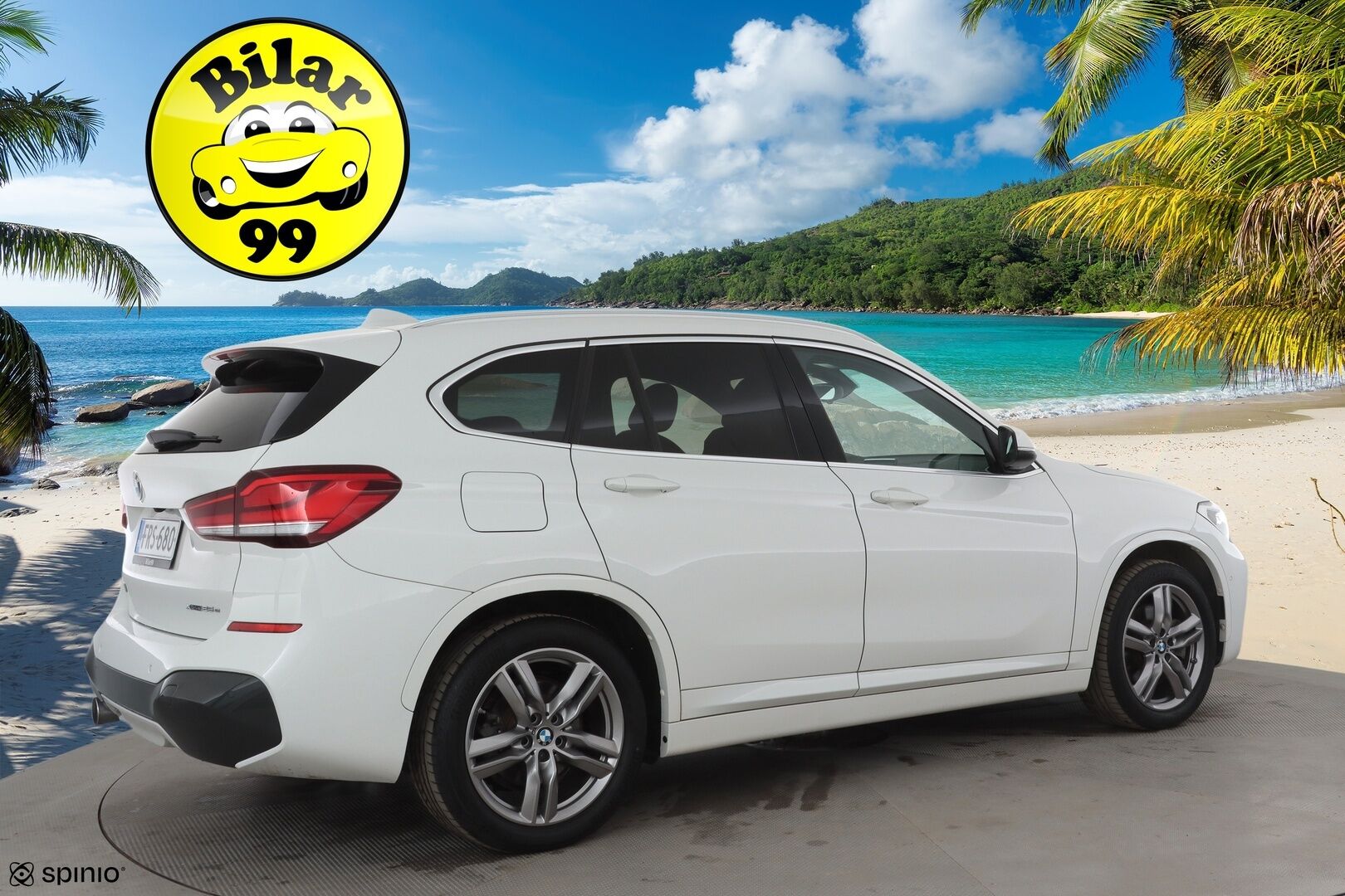 BMW X1 2021 F48 xDrive25e A Business M Sport * HIFIT / P.kamera / Puolinahat / Vakkari / Sporttipenkit / LED * - Kaksilla hyvillä renkailla ja parhaalla värillä varusteltu X1! / Hiljattain huollettu!