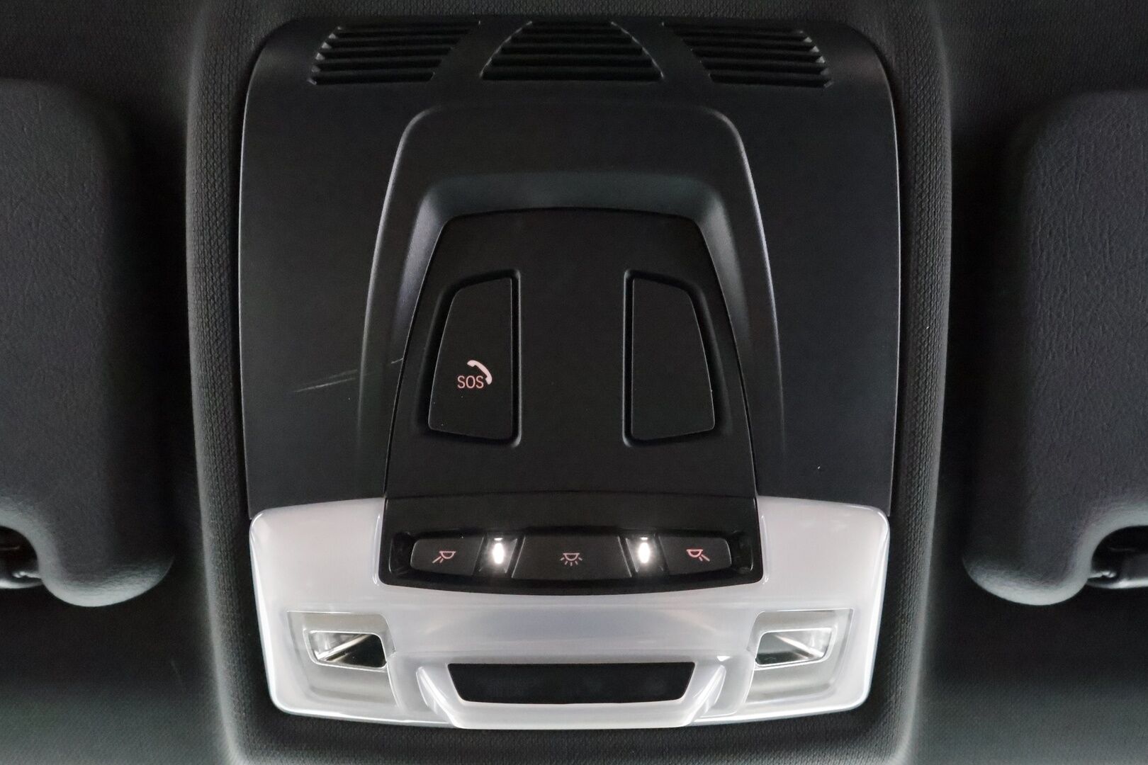 BMW X1 2021 F48 xDrive25e A Business M Sport * Vakkari / Hifi / Puolinahat / P.kamera / Sporttipenkit / LED * - Kahdet Renkaat