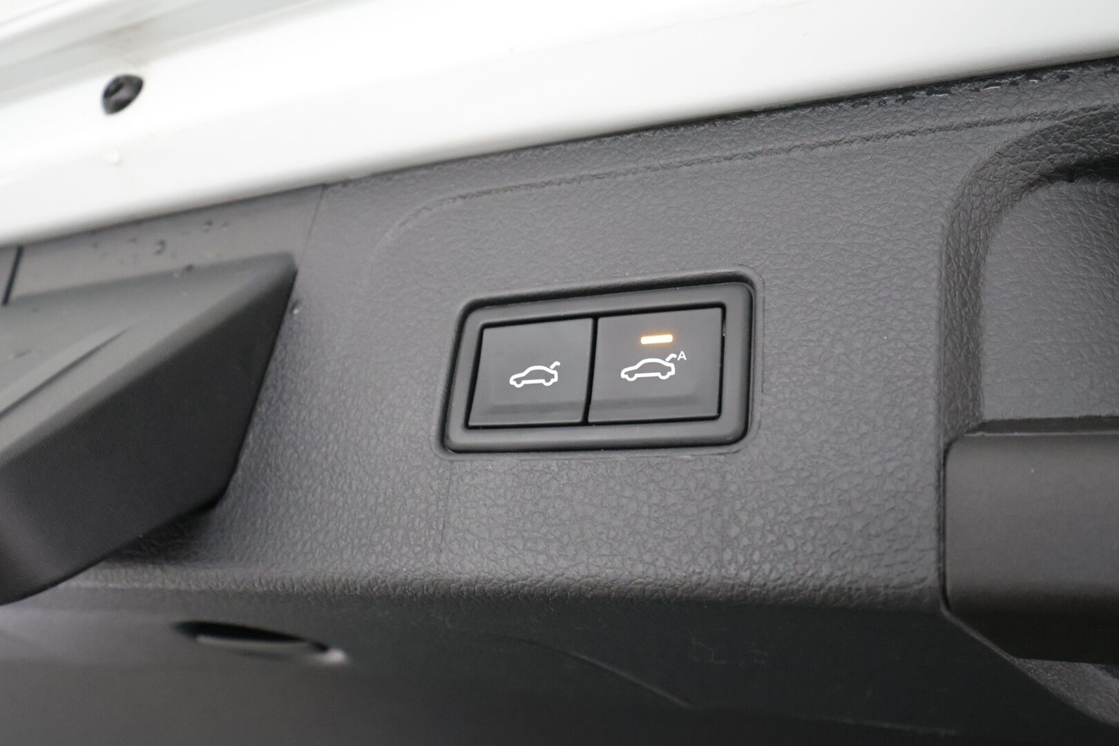 Volkswagen Passat 2021 Variant R-Line 2,0 TDI SCR 147 kW 4MOTION DSG-automaatti - | ACC | Koukku | Webasto | IQ-Light | H/K | P.Kamera | Ergocomfort Isutin | Keyless | Apple&Android | Kahdet Renkaat |