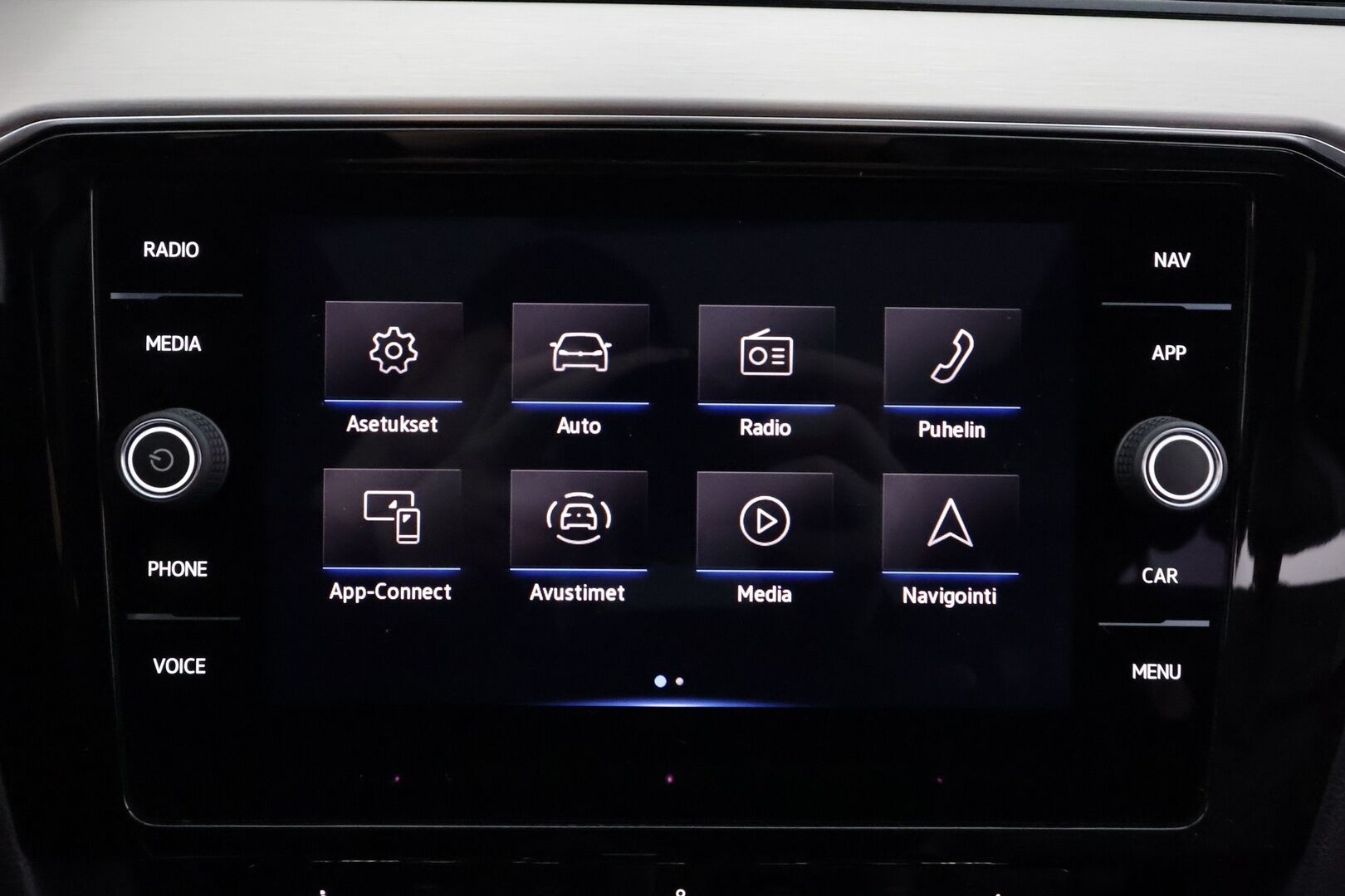 Volkswagen Passat 2021 Variant R-Line 2,0 TDI SCR 147 kW 4MOTION DSG-automaatti - | ACC | Koukku | Webasto | IQ-Light | H/K | P.Kamera | Ergocomfort Isutin | Keyless | Apple&Android | Kahdet Renkaat |