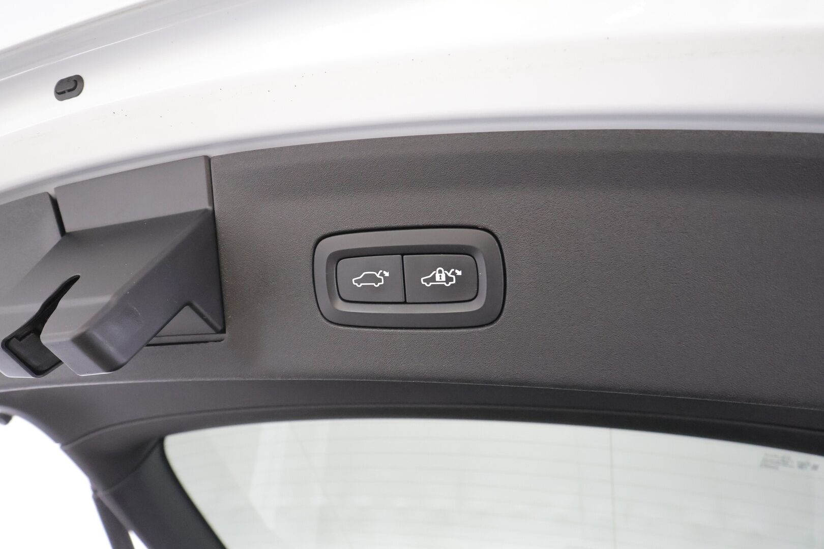 Polestar 2 2021 Launch Edition, 300kW, 78kWh - Pilot&Plus | Vetokoukku | Harman&Kardon | Lasikatto | 360-Kamera | Pixel LED | 2x Renkaat Aluvantein | Supervarusteet!