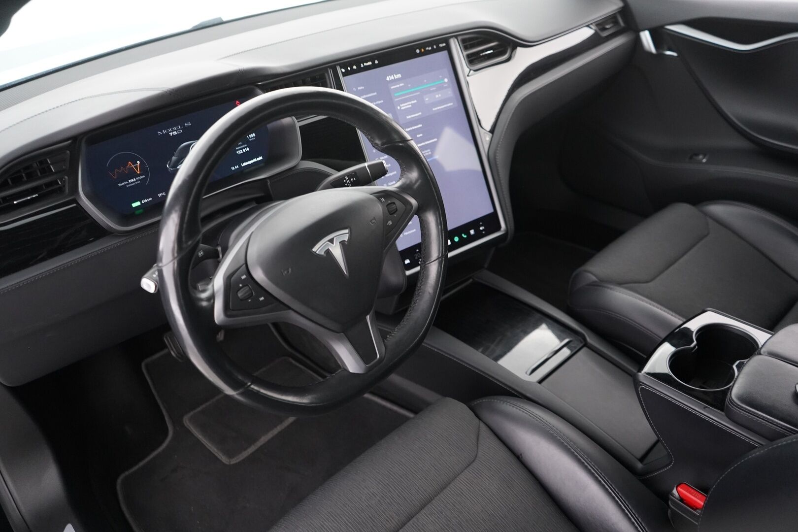 Tesla Model S 2018 75 D *Kamera / ACC / Panorama / Esilämmitys / 2x Renkaat *