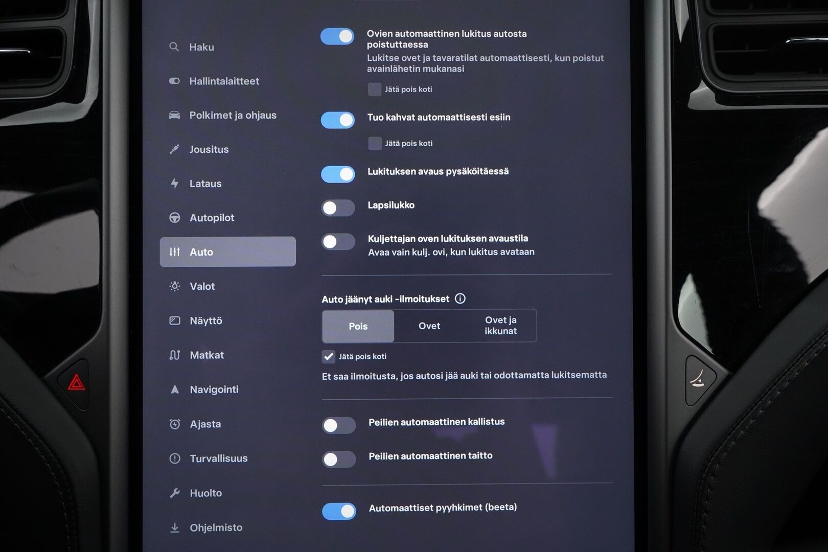Tesla Model S 2018 75 D *Kamera / ACC / Panorama / Esilämmitys / 2x Renkaat *