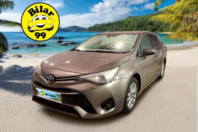 Toyota Avensis 2015