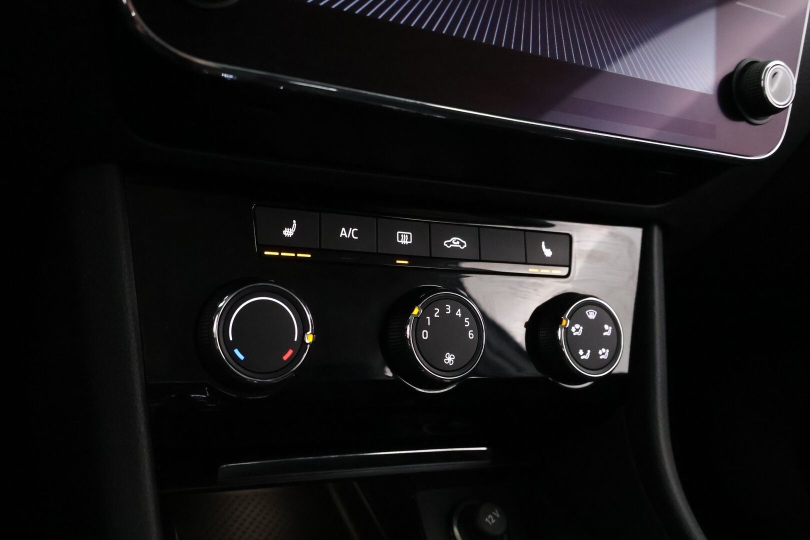 Skoda Superb 2020 2,0 TSI 190 Ambition Edition DSG Autom. - Vakkari / SmartLink / KeyLess / Peruutustutka / Erittäin siisti / Juuri tullut Tampereelle! - HULLUT JOULUT KORKOTARJOUS 2,49% 