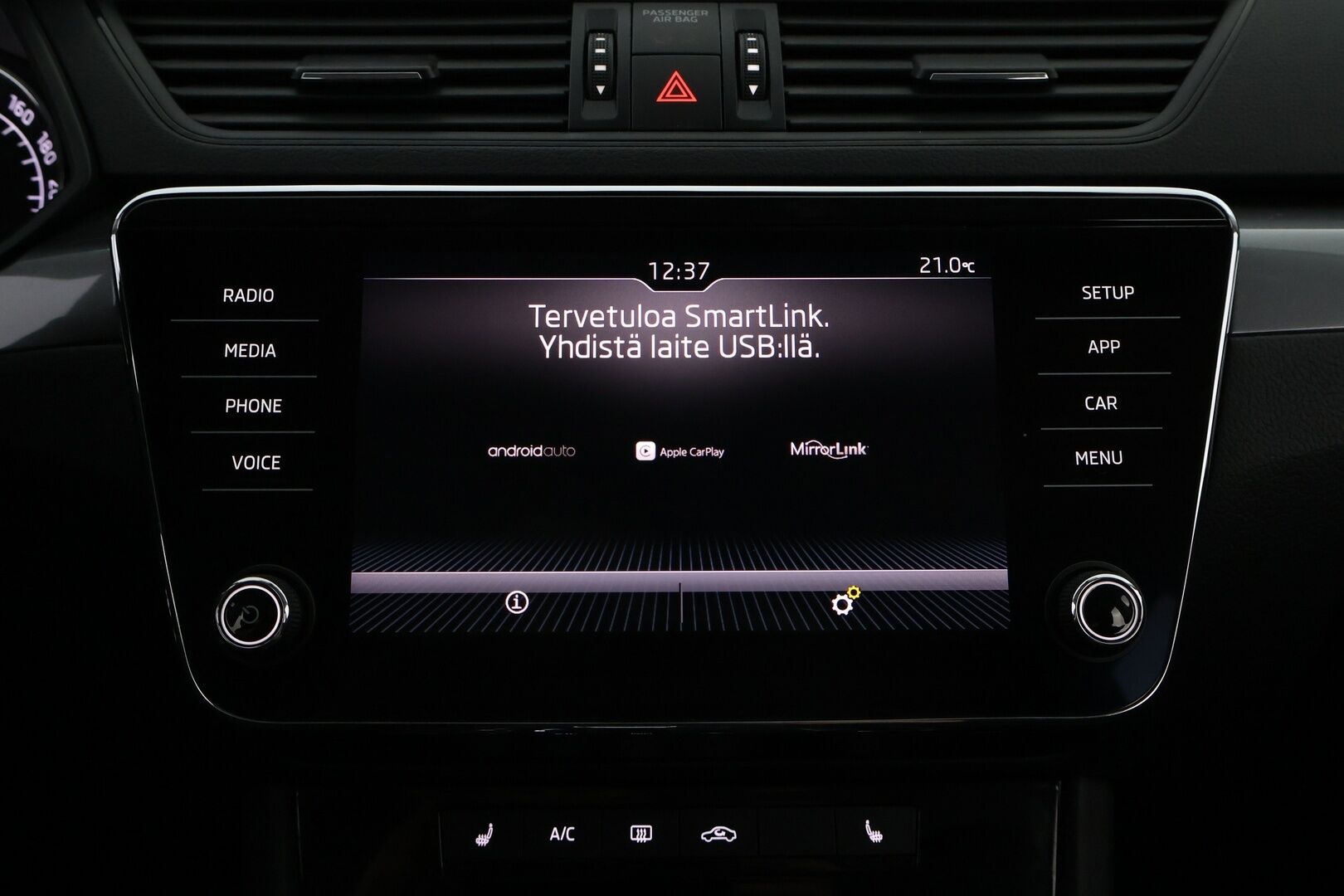 Skoda Superb 2020 2,0 TSI 190 Ambition Edition DSG Autom. - Vakkari / SmartLink / KeyLess / Peruutustutka / Erittäin siisti / Juuri tullut Tampereelle!