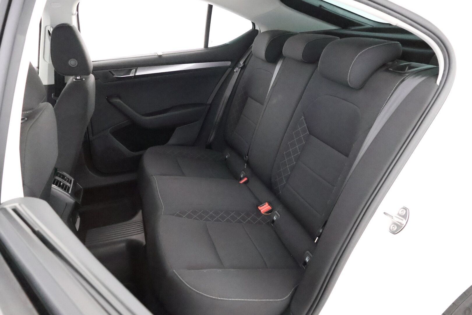 Skoda Superb 2020 2,0 TSI 190 Ambition Edition DSG Autom. - Vakkari / SmartLink / KeyLess / Peruutustutka / Erittäin siisti / Juuri tullut Tampereelle!