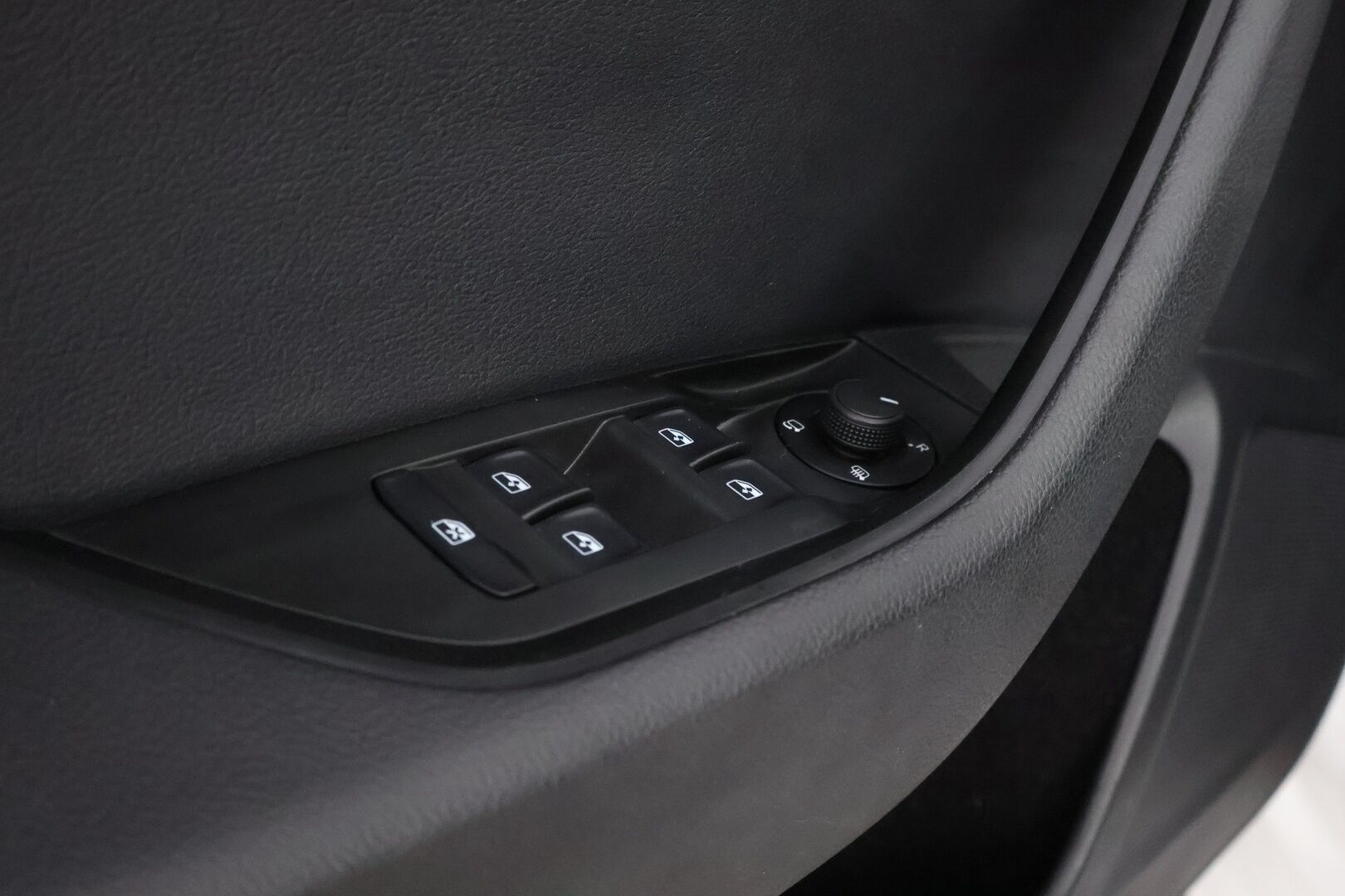 Skoda Superb 2020 2,0 TSI 190 Ambition Edition DSG Autom. - Vakkari / SmartLink / KeyLess / Peruutustutka / Erittäin siisti / Juuri tullut Tampereelle!