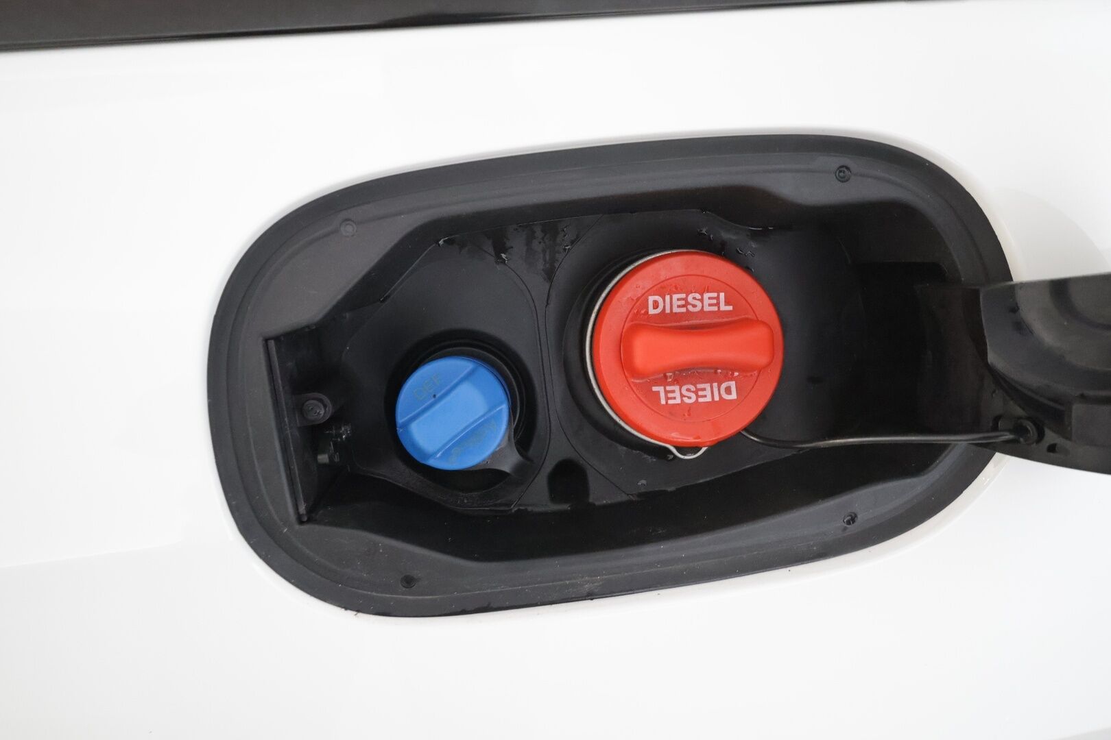 Mercedes-Benz E 2021 300 de 4MATIC T A Business Avantgarde EQ Power AMG* Koukku / Distronic / 360° / Multibeam / Widescreen / HUD /Burmester* - AMG / Panorama / Comfort-penkit Muistilla / Akku kuntotarkastettu / Kahdet renkaat aluvanteilla - HULLUT AVAJAISHULINAT KORKOTARJOUS 3,29 %