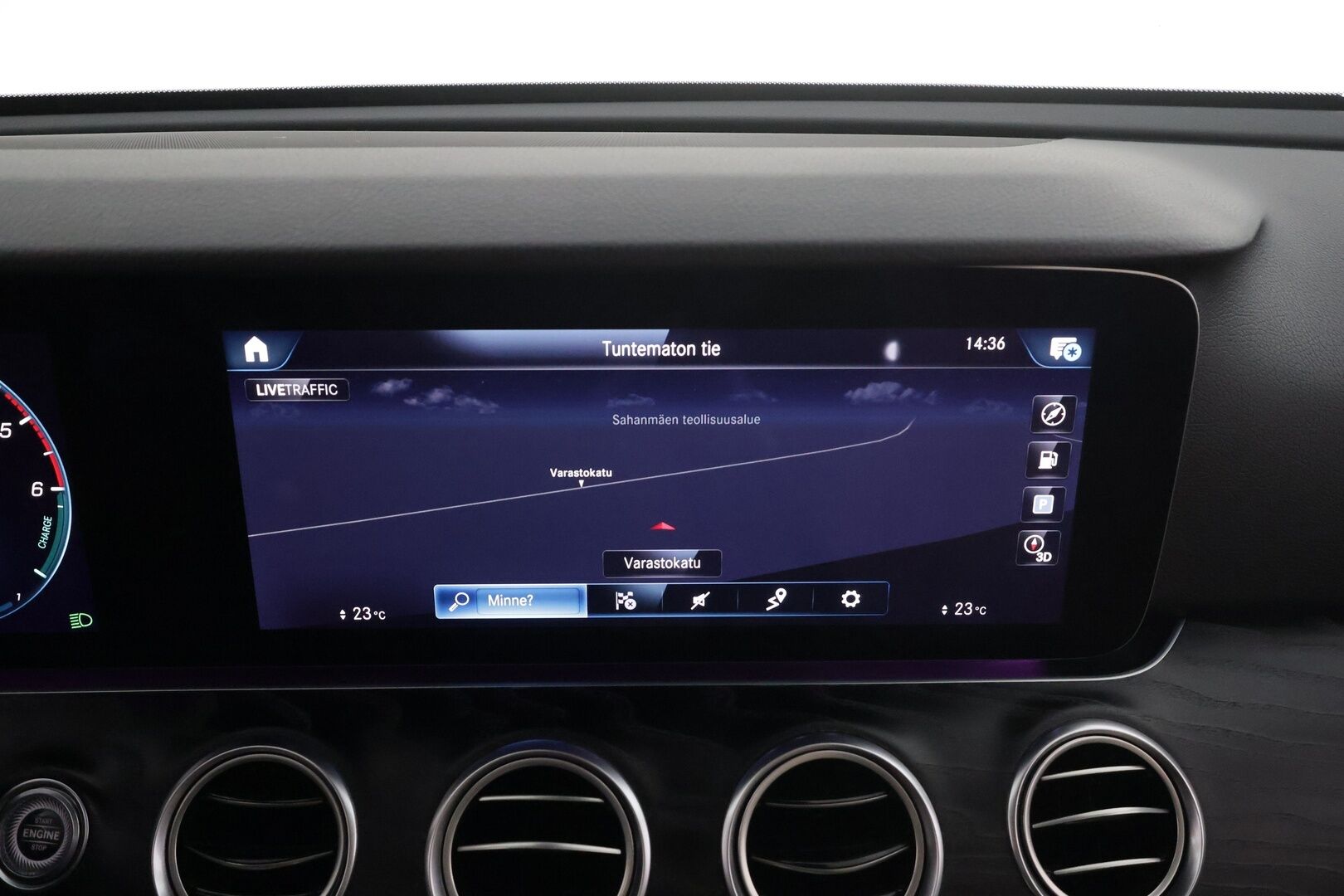 Mercedes-Benz E 2021 300 de 4MATIC T A Business Avantgarde EQ Power AMG - | Distronic | 360°kamera | Multibeam | Widescreen | HUD | Burmester | Panorama | Comfort-penkit Muistilla | koukku | Akku kuntotarkastettu | Kahdet renkaat aluvanteilla |