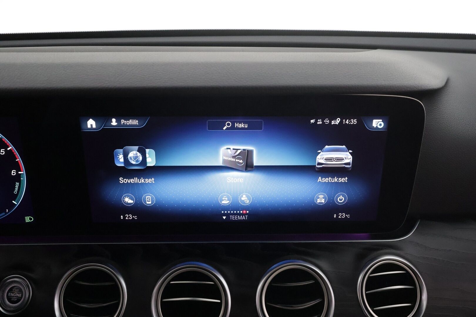 Mercedes-Benz E 2021 300 de 4MATIC T A Business Avantgarde EQ Power * Koukku / Distronic / 360° / Multibeam / Widescreen / HUD / Burmester * - Panorama / Comfort-penkit Muistilla / Akku kuntotarkastettu / Kahdet renkaat aluvanteilla