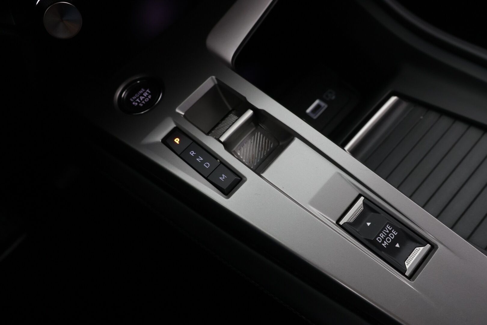 Peugeot 408 2024 Allure PureTech 130 EAT8-Aut. * ACC / BLISS / 360°-kamera / Navi / Lämmitettävä tuulilasi / Merkkihuollettu / Osanahat * - Upea Peugeot / Mahtava metalliväri / Hyvät varusteet! - HULLUT AVAJAISHULINAT KORKOTARJOUS 3,29 %