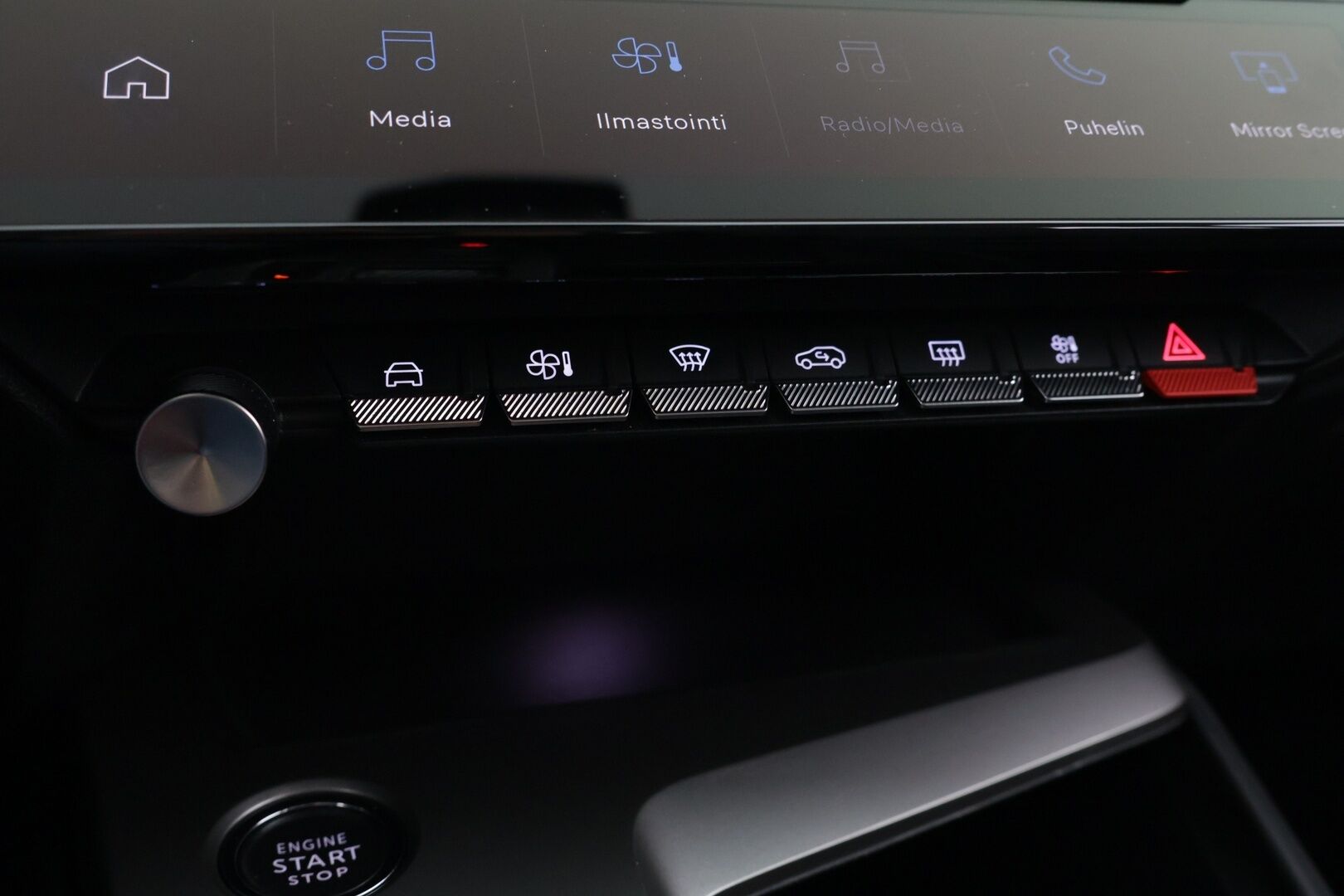 Peugeot 408 2024 Allure PureTech 130 EAT8-Aut. * ACC / BLISS / 360°-kamera / Navi / Lämmitettävä tuulilasi / Merkkihuollettu / Osanahat * - Upea Peugeot / Mahtava metalliväri / Hyvät varusteet! - HULLUT AVAJAISHULINAT KORKOTARJOUS 3,29 %