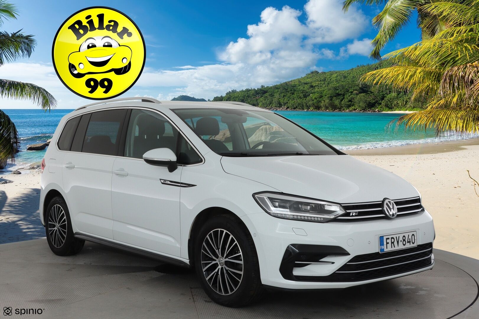 Volkswagen Touran 2020 R-Line 1,5 TSI EVO 110 kW DSG-automaatti  **Webasto / Adapt.Vakkari / Adapt.LED / P.kamera / Navi** - 3,99 % KORKOTARJOUS TÄHÄN AUTOON - 2-Omisteinen Suomi-auto / Kahdet Renkaat