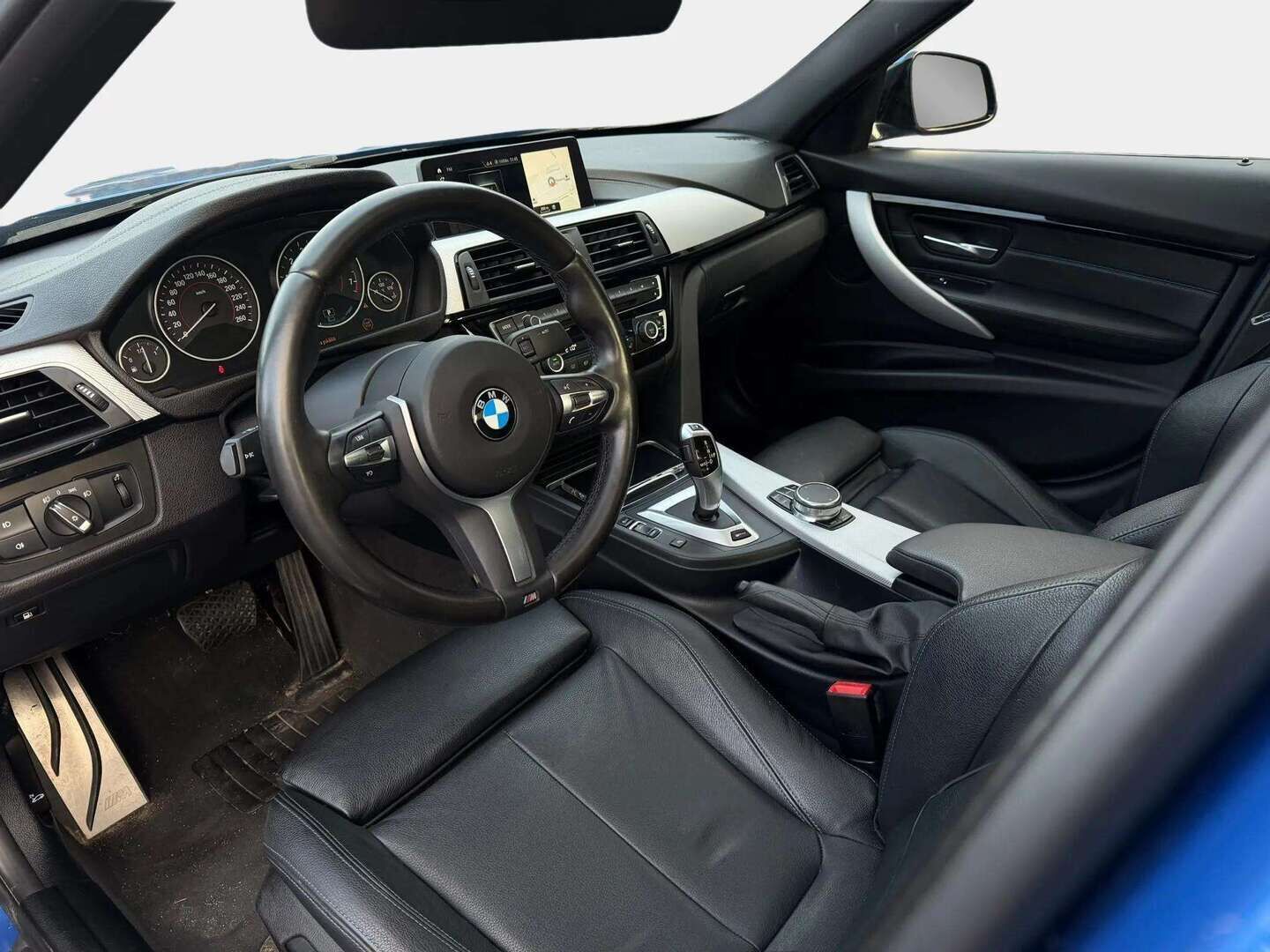 BMW 330 2018 F30 Sedan 330e A Business M Sport - Juuri huollettu! | Prof.Navi | Kattoluukku | Seisontatuuletin | P.tutkat | Nahapenkit | Sähk. istuin muistilla - KORKO VAIN 3,99 %