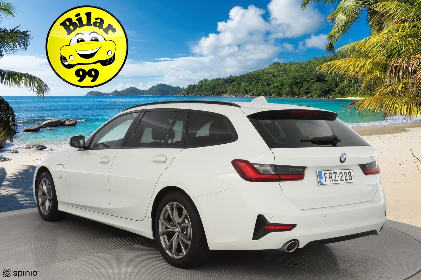 BMW 330E 2021 G21 Touring 330e A Touring * ShadowLine / Navi / Puolinahat / Sähköluukku / Ambient! * - Fiksut huollot / Kahdet OEM vanteet / Siisti