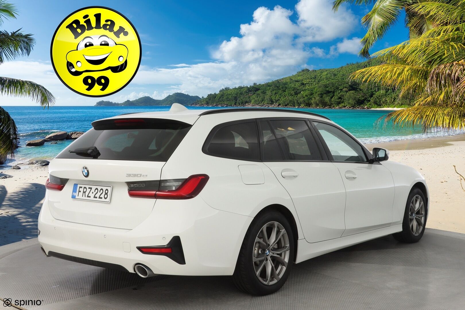BMW 330E 2021 G21 Touring 330e A Touring * ShadowLine / Navi / Puolinahat / Sähköluukku / Ambient! * - Fiksut huollot / Kahdet OEM vanteet / Siisti