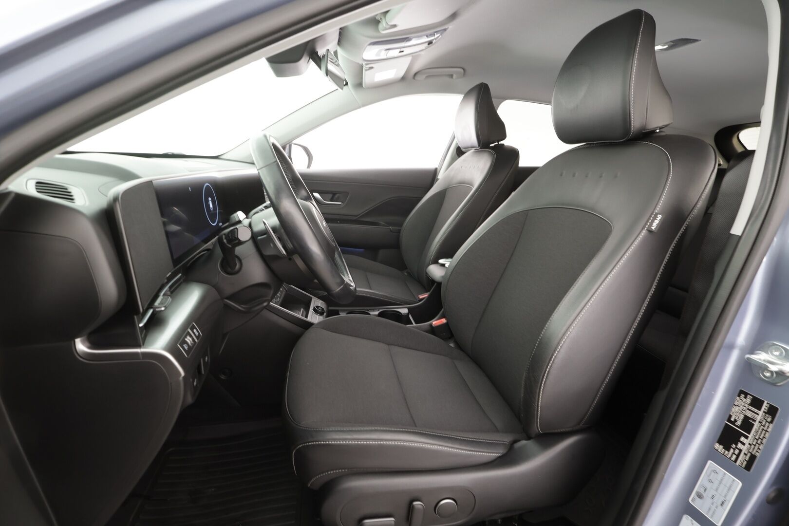 Hyundai KONA Electric 2024 65 kWh 217 hv Premium - | ACC | HUD | 360° | BOSE | Puolinahat sähköllä | HDA | LED | Ambient | Sähk. takaluukku | Lämm.ohjauspyörä |