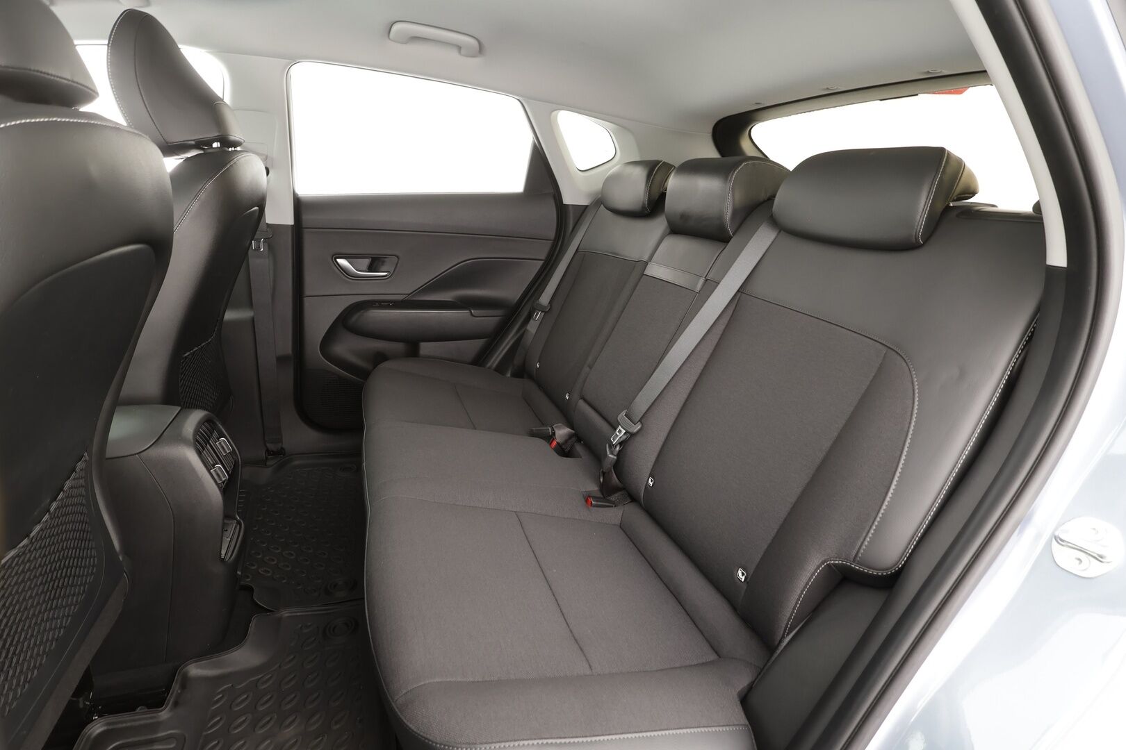 Hyundai KONA Electric 2024 65 kWh 217 hv Premium - | ACC | HUD | 360° | BOSE | Puolinahat sähköllä | HDA | LED | Ambient | Sähk. takaluukku | Lämm.ohjauspyörä |