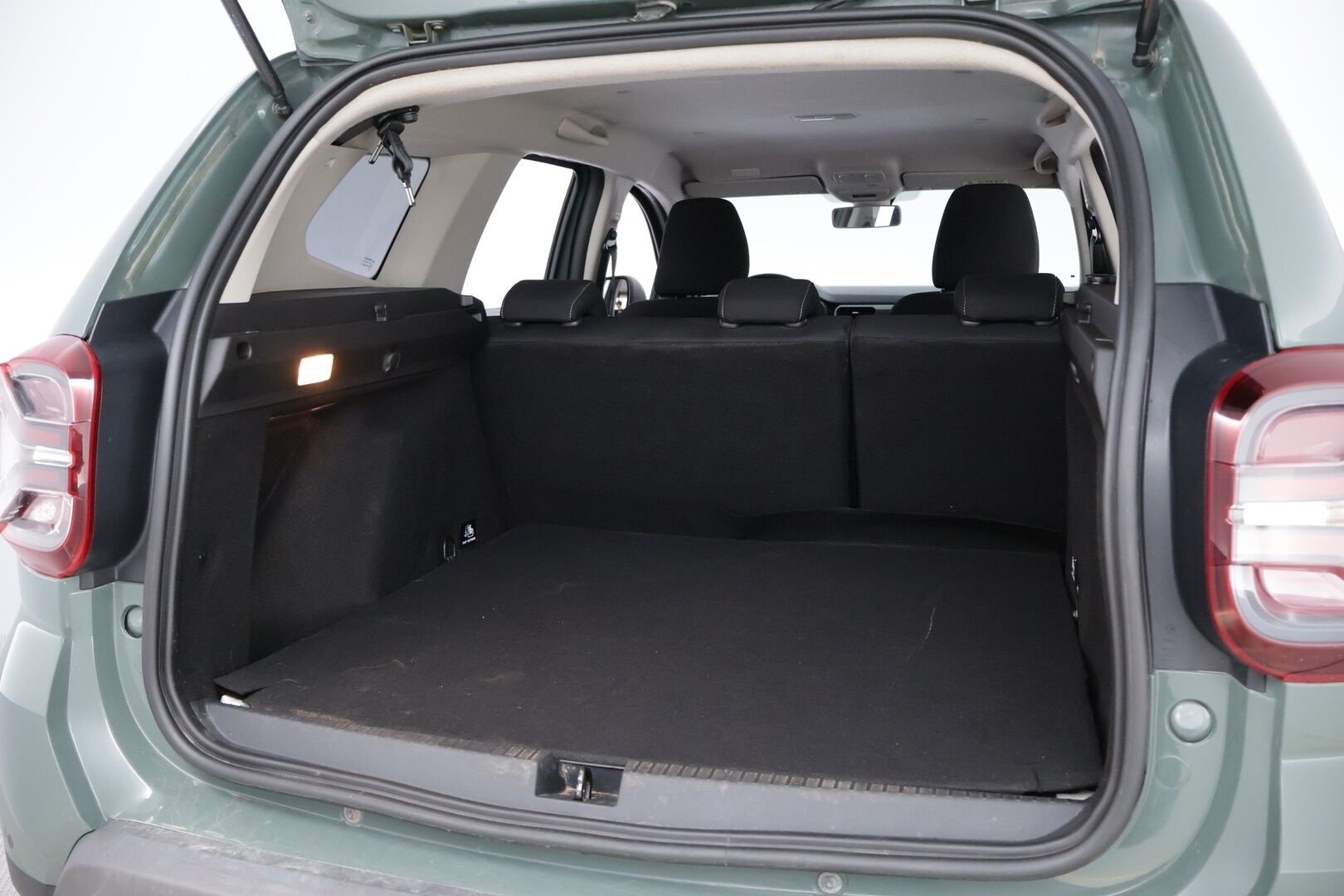 Dacia Duster 2023 Blue dCi 115 4x4 Journey - Facelift | Suomiauto | Vakkari | P. kamera | Vetokoukku | Lohkolämmitin | Navi | Kahdet hyvät renkaat aluvantein!
