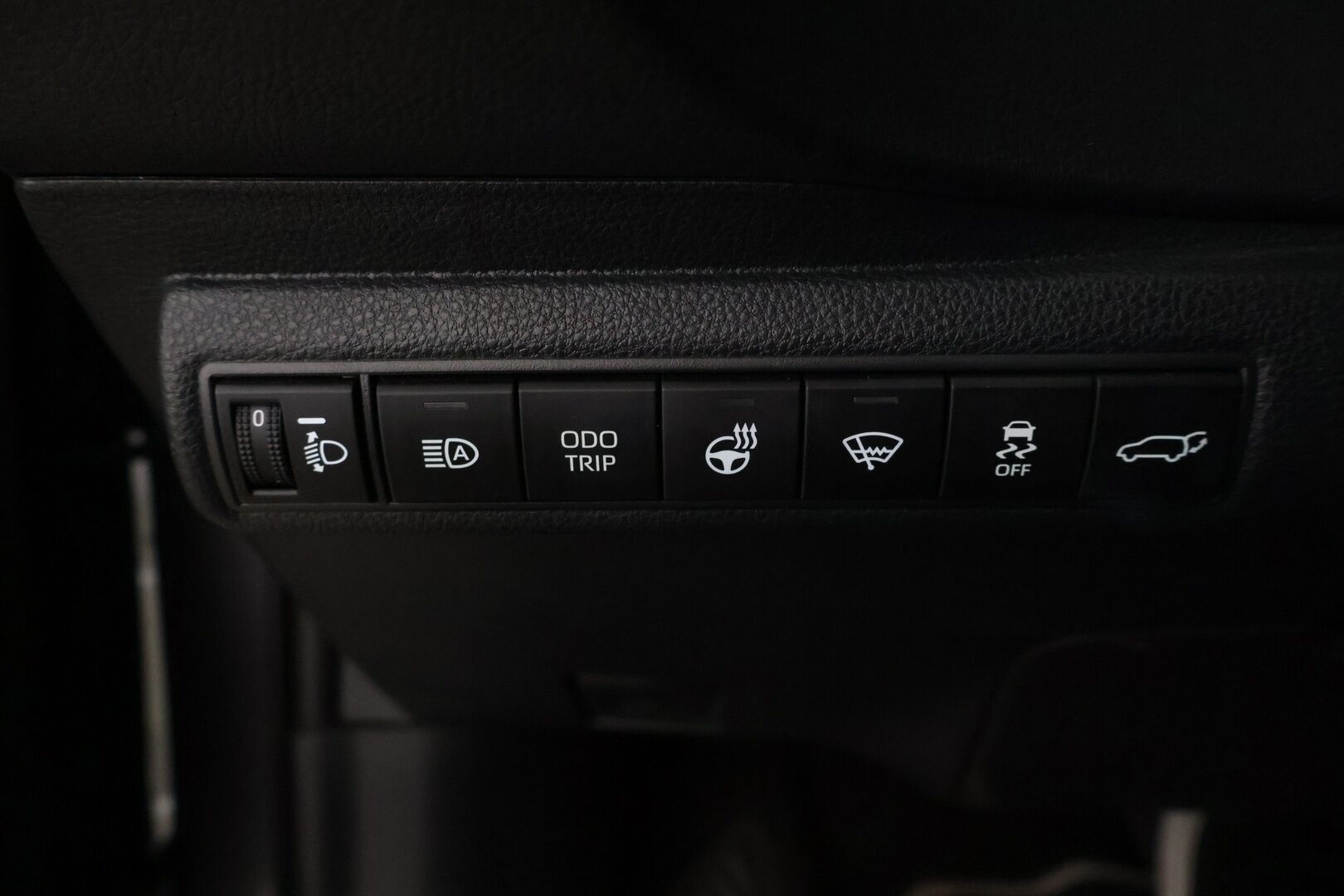 Toyota Corolla 2024 Touring Sports 1,8 Hybrid Launch Edition - ACC | Digimittaristo | LED | P-Kamera | Ratinlämmitin | Merkkihuollettu