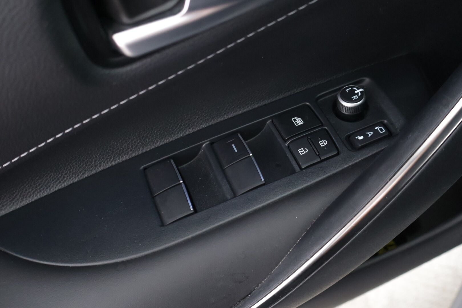 Toyota Corolla 2024 Touring Sports 1,8 Hybrid Launch Edition - ACC | Digimittaristo | LED | P-Kamera | Ratinlämmitin | Merkkihuollettu