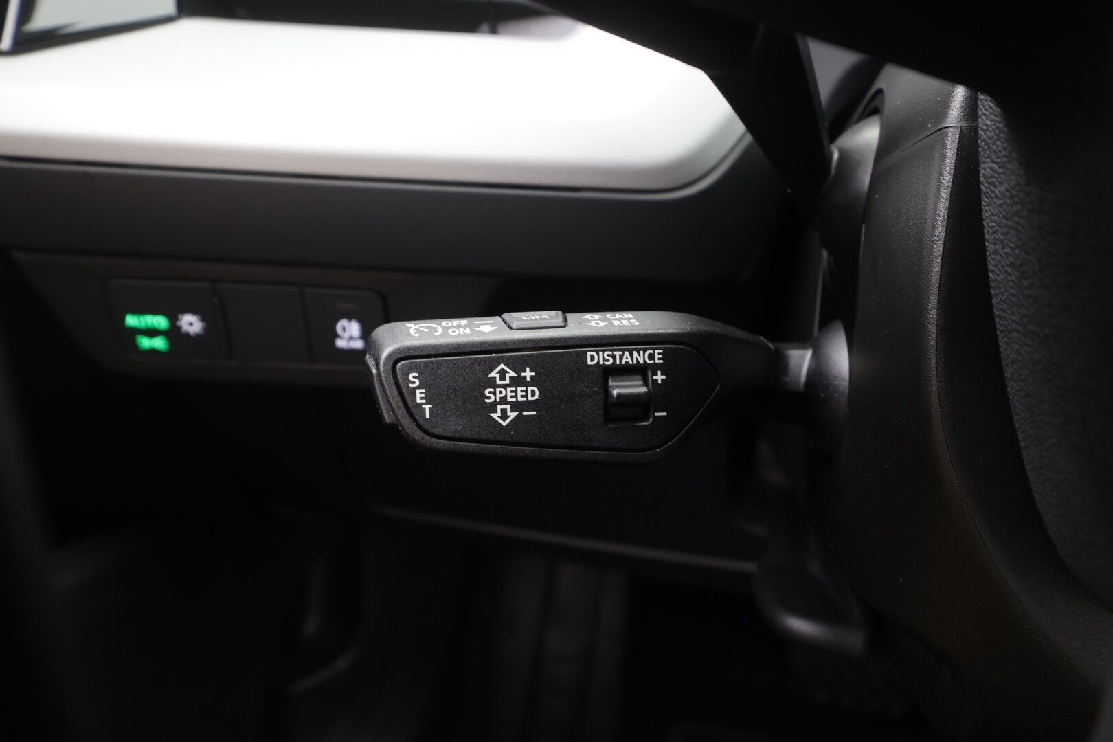 Audi Q4 e-tron 2024 SUV 45 e-tron quattro Progress - | ACC | ILP | Koukku | P.Kamera | LED | Ratinlämmitys | Digimittaristo | Keyless | Apple&Android | 1.Om suomi-auto | Kahdet Renkaat | Merkkihuollettu |