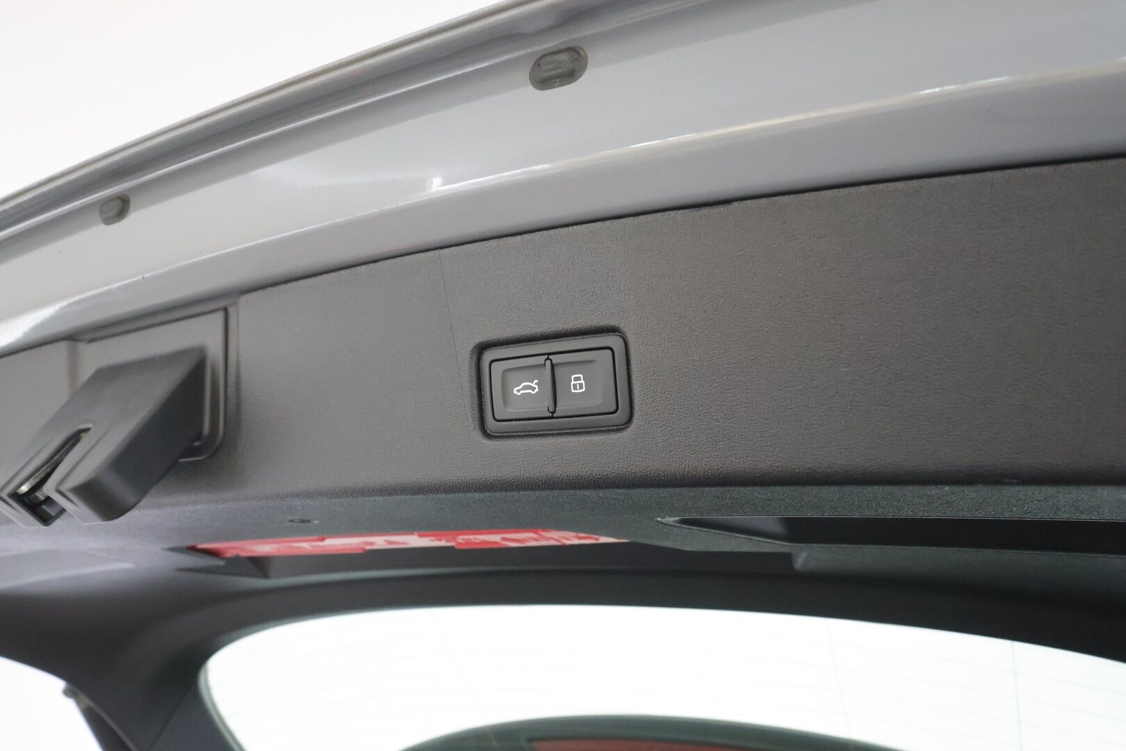 Audi Q4 e-tron 2024 SUV 45 e-tron quattro Progress - | ACC | ILP | Koukku | P.Kamera | LED | Ratinlämmitys | Digimittaristo | Keyless | Apple&Android | 1.Om suomi-auto | Kahdet Renkaat | Merkkihuollettu |