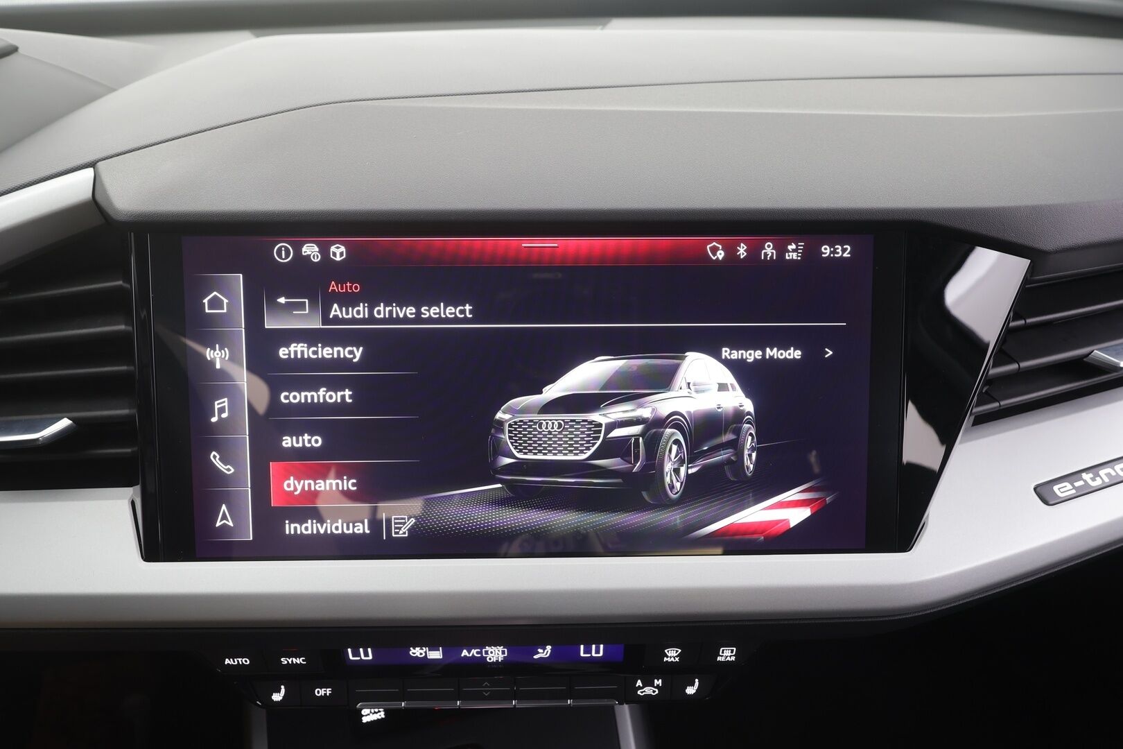 Audi Q4 e-tron 2024 SUV 45 e-tron quattro Progress - | ACC | ILP | Koukku | P.Kamera | LED | Ratinlämmitys | Digimittaristo | Keyless | Apple&Android | 1.Om suomi-auto | Kahdet Renkaat | Merkkihuollettu |