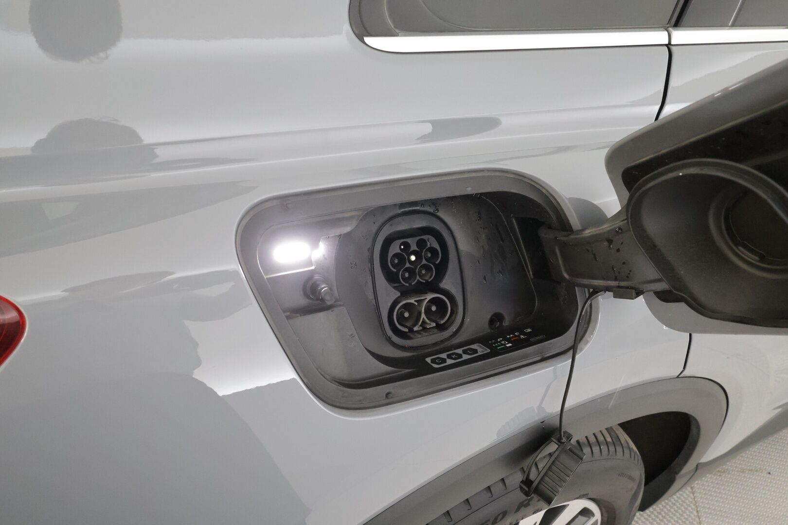 Audi Q4 e-tron 2024 SUV 45 e-tron quattro Progress - | ACC | ILP | Koukku | P.Kamera | LED | Ratinlämmitys | Digimittaristo | Keyless | Apple&Android | 1.Om suomi-auto | Kahdet Renkaat | Merkkihuollettu |